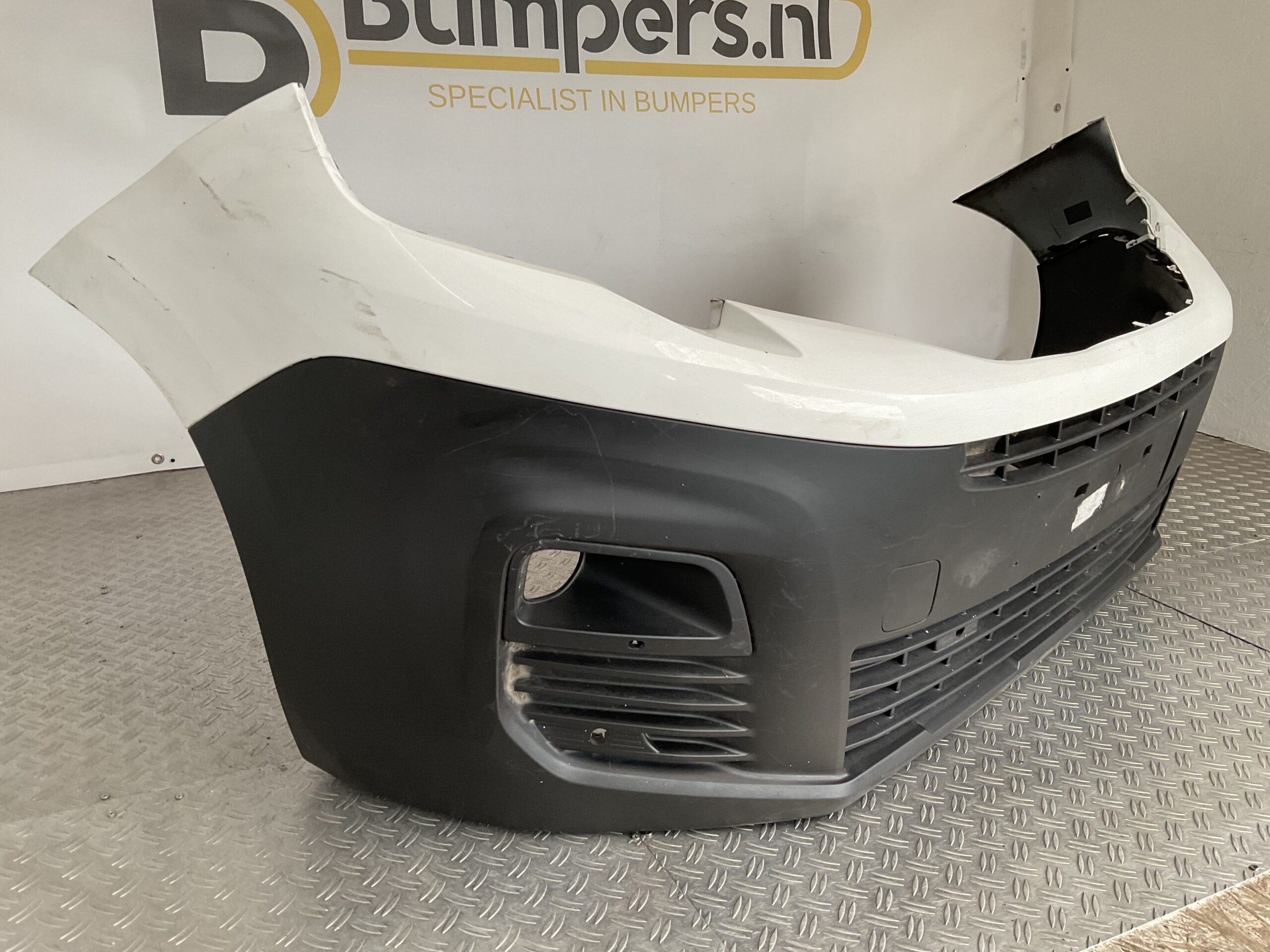 Bumper Citroen Berlingo Peugeot Partner 9816765680 Voorbumper J5-16337z