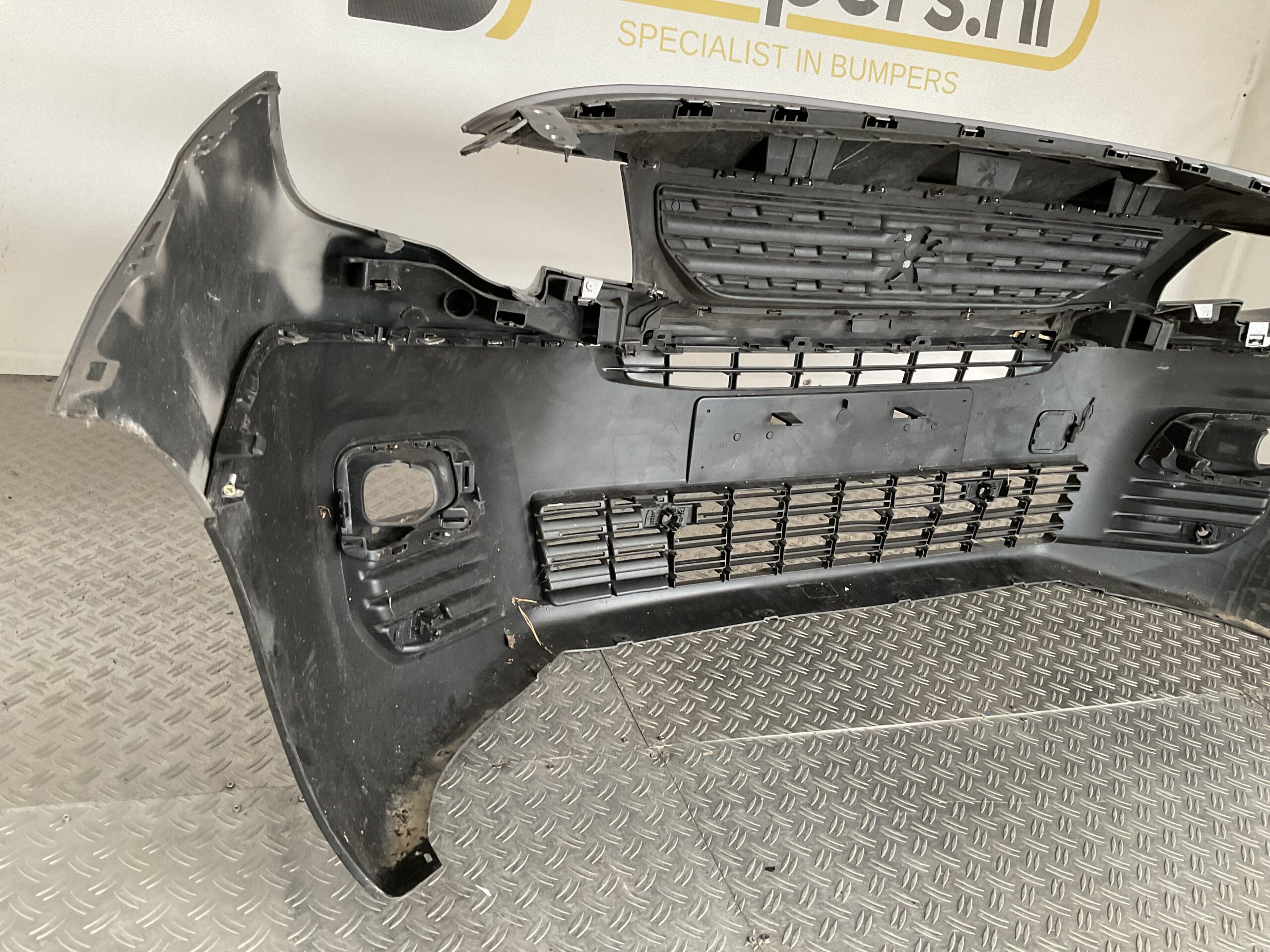 Bumper Peugeot Partner 9816765680 Voorbumper J5-16338z