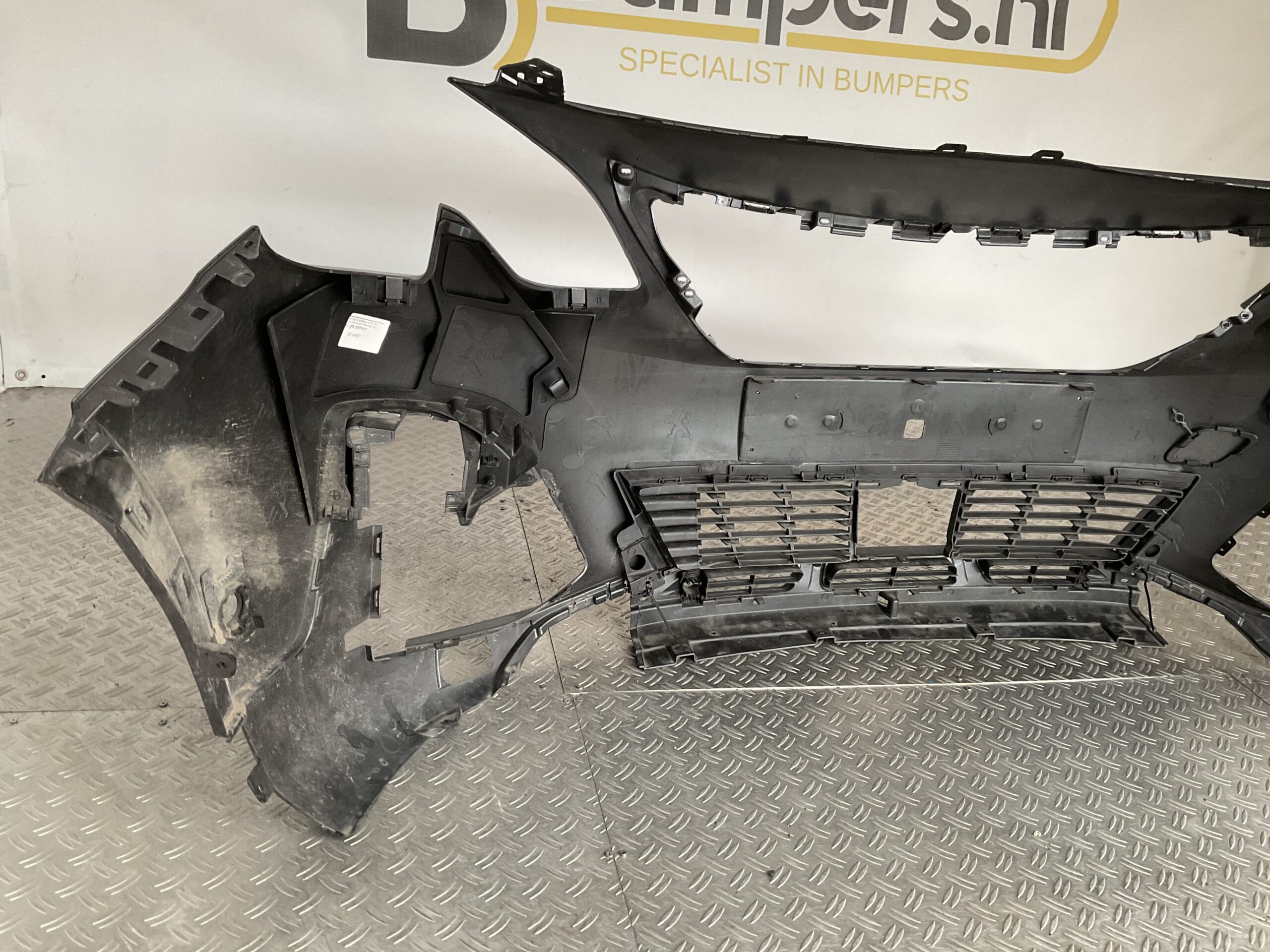 Bumper Peugeot 3008 5008 GT-Line GTLINE 16-20 9815499077 Voorbumper J5-16339z