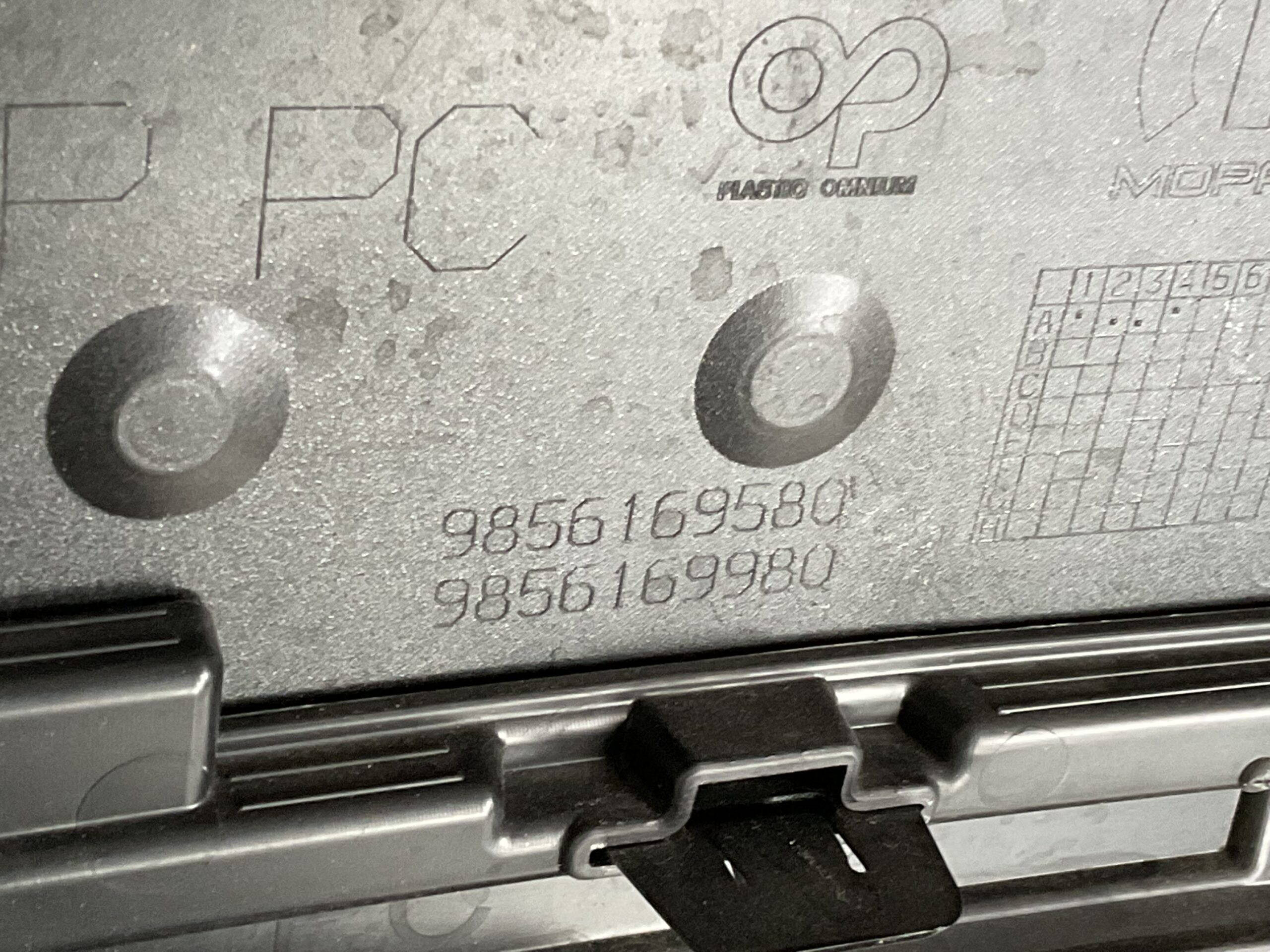 Bumper Peugeot Rifter III 3 FACELIFT 23- 9856169580 Voorbumper J5-16340z