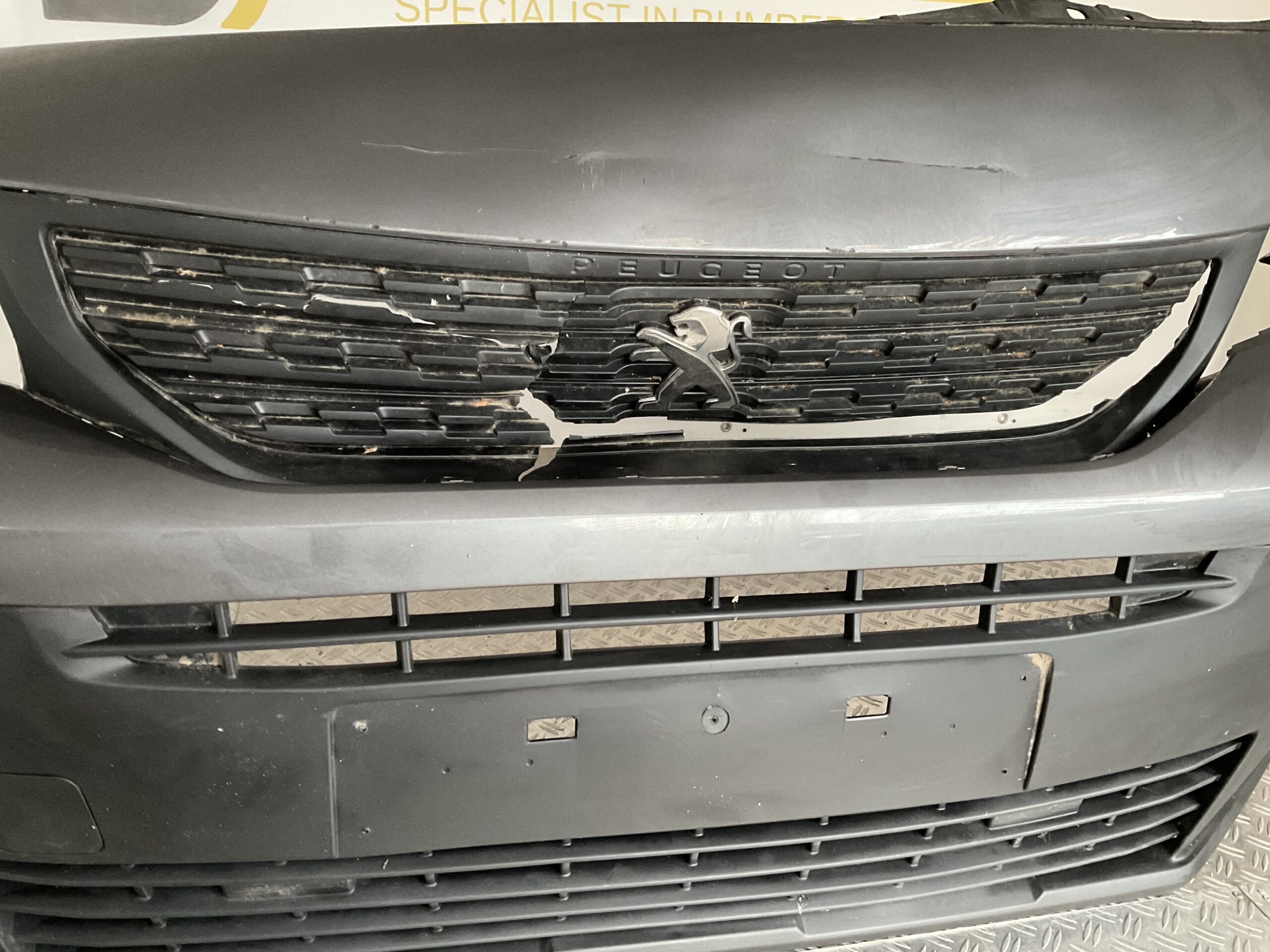 Bumper Peugeot Partner 9816765680 Voorbumper J5-16342z