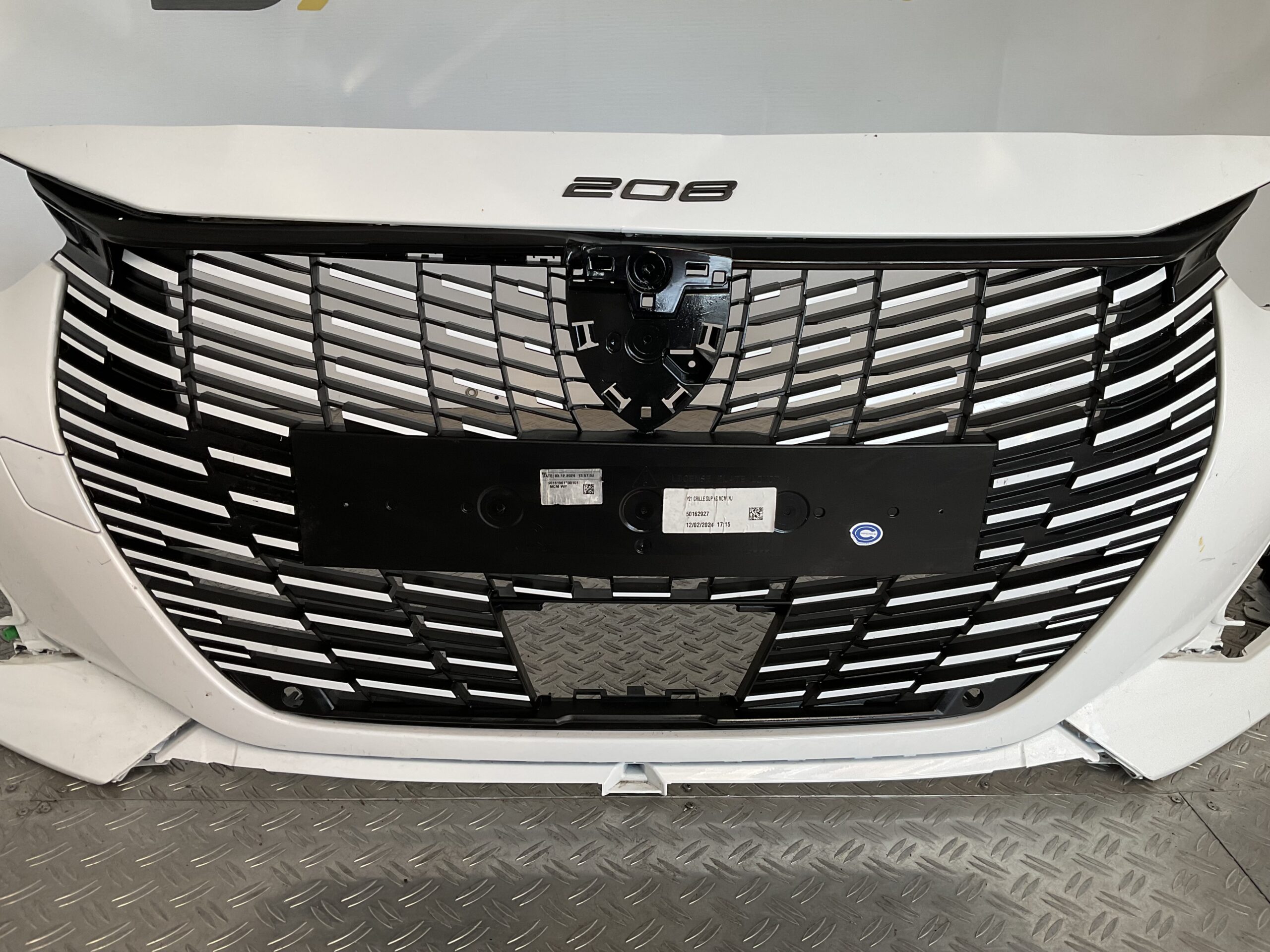 Bumper Peugeot 208 Facelift 23- 9855774980 Voorbumper J4-16384z