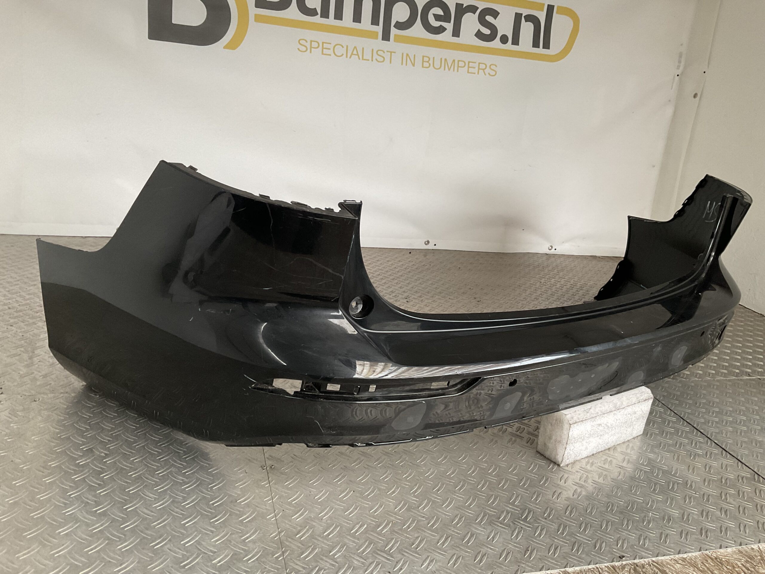 Bumper Volvo V60 II Rdesign R-Design 18-21 31688837 Achterbumper F5-16417z