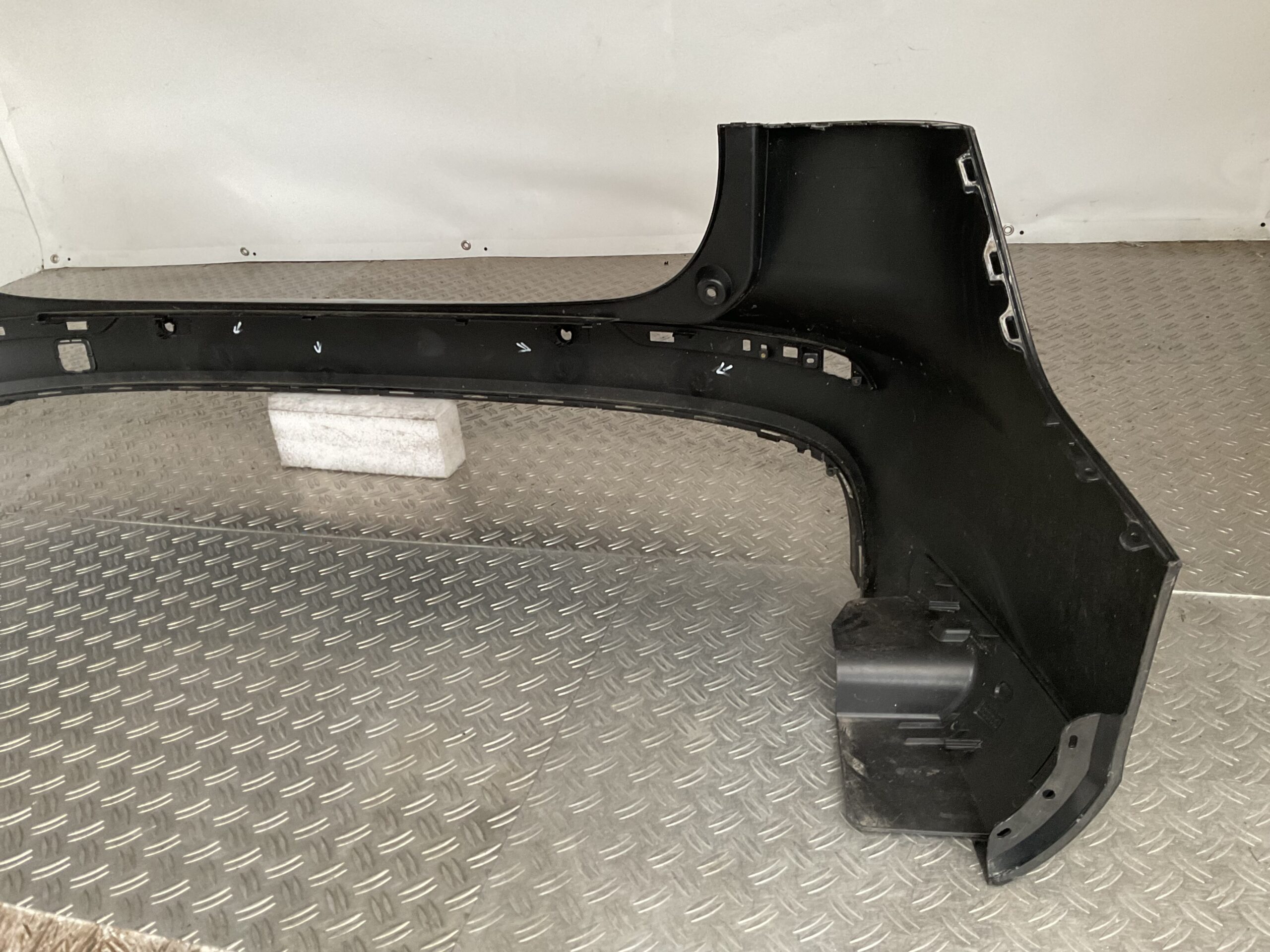 Bumper Volvo V60 II Rdesign R-Design 18-21 31688837 Achterbumper F5-16417z