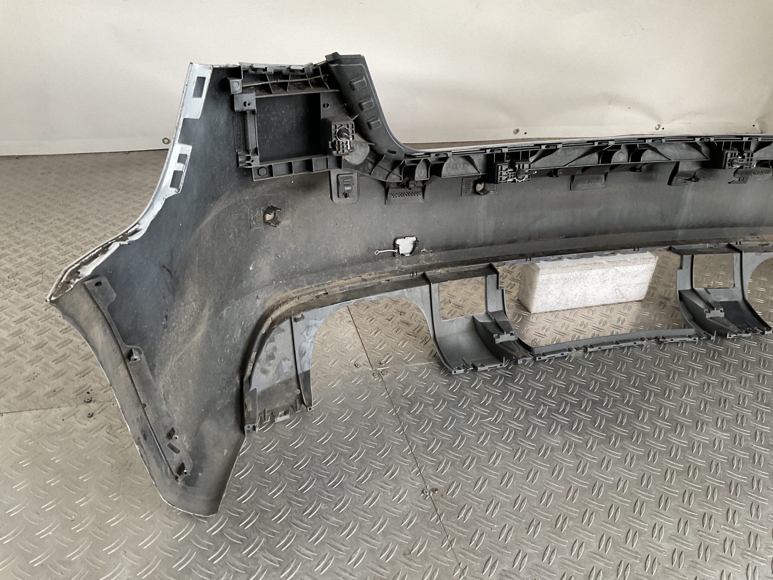 Bumper Audi A3 8V S3 Sline S-Line 12-17 8V4807511C Achterbumper F5-16398z