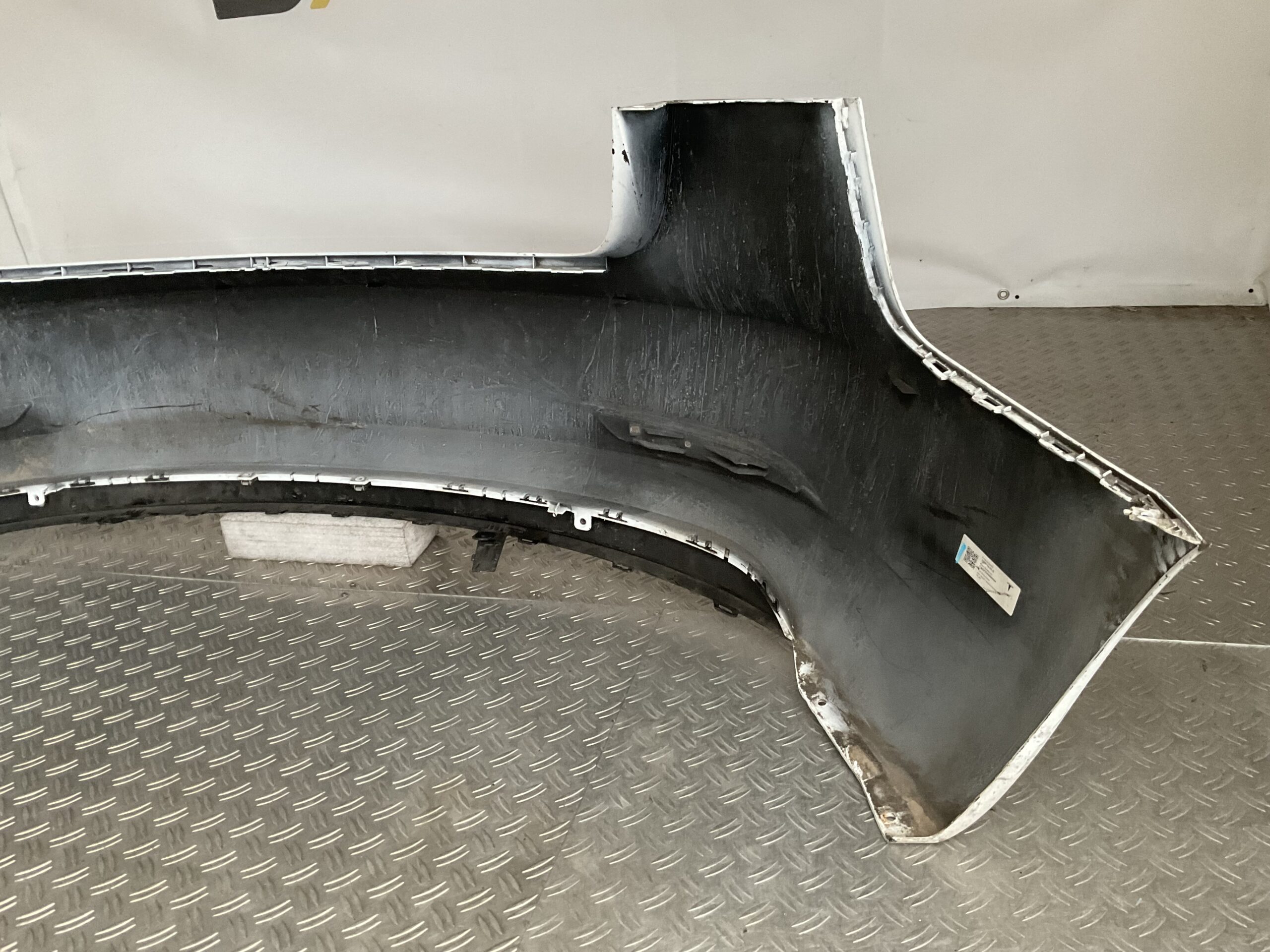 Bumper Tesla model 3 17-23 1530720-02-d Achterbumper F5-16462z