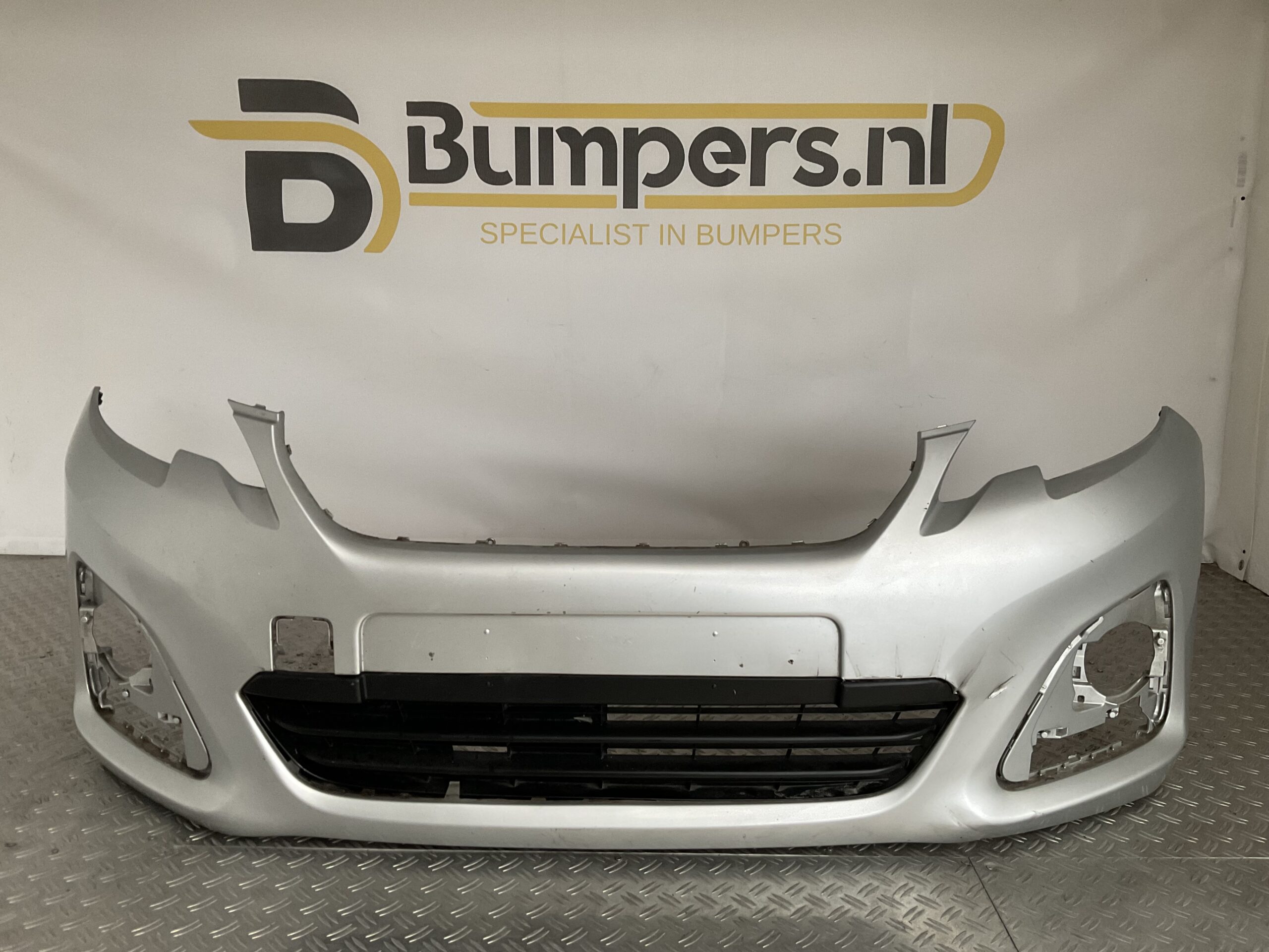 Bumper Peugeot 108 2014-2024 52119-OH150 Voorbumper J4-16441z