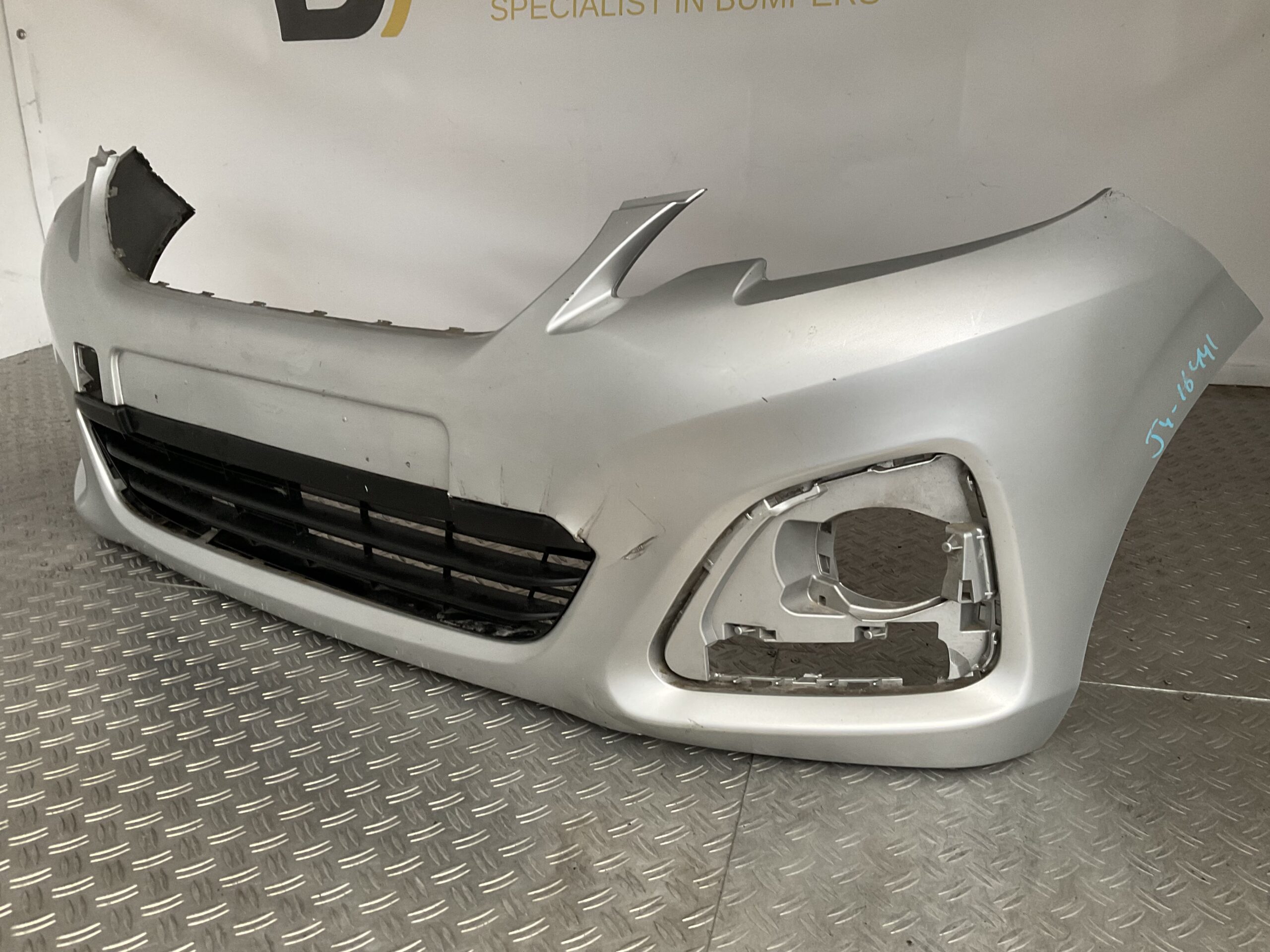 Bumper Peugeot 108 2014-2024 52119-OH150 Voorbumper J4-16441z
