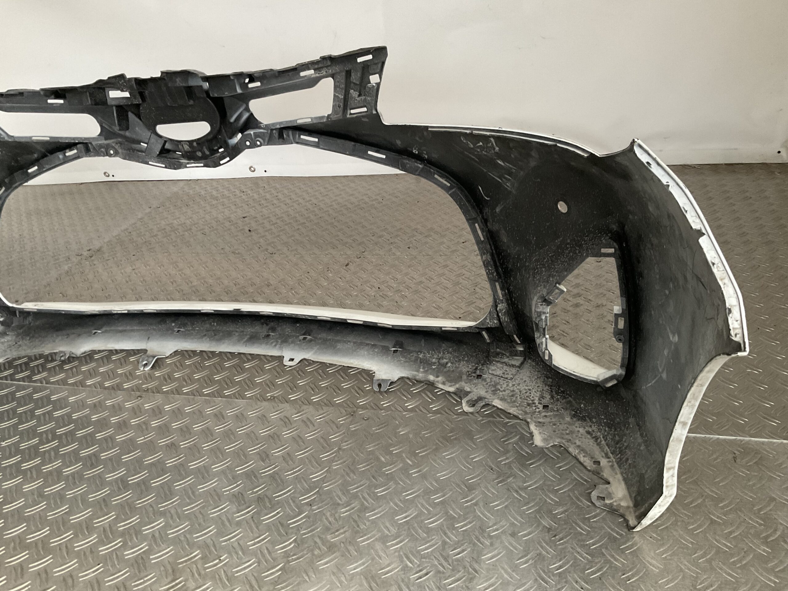 Bumper Toyota Yaris Facelift 17-19 pdc 53102-0D030 Voorbumper D1-16439z