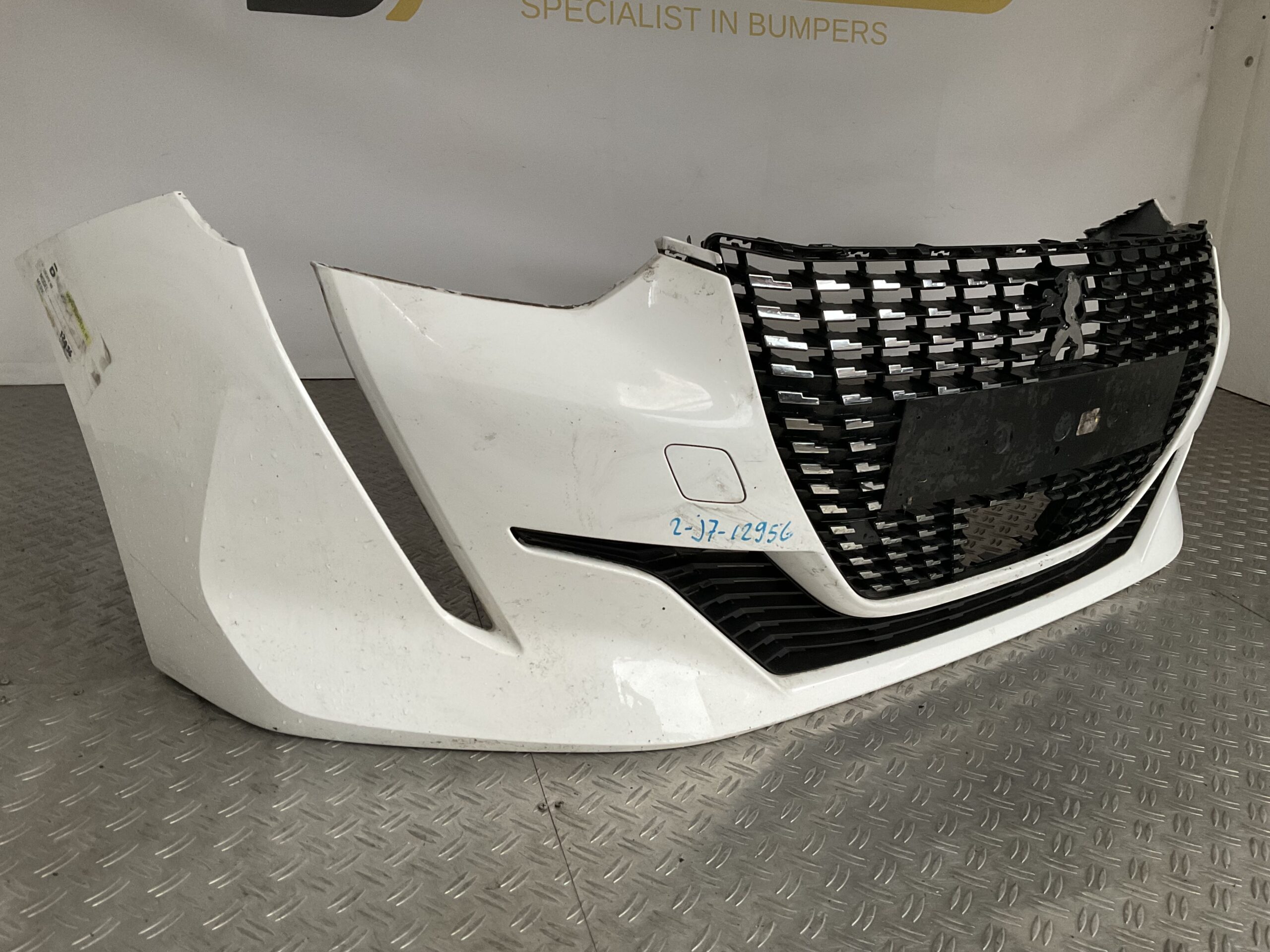 Bumper Peugeot 208 19-23 9823203580 Voorbumper J7-12956z