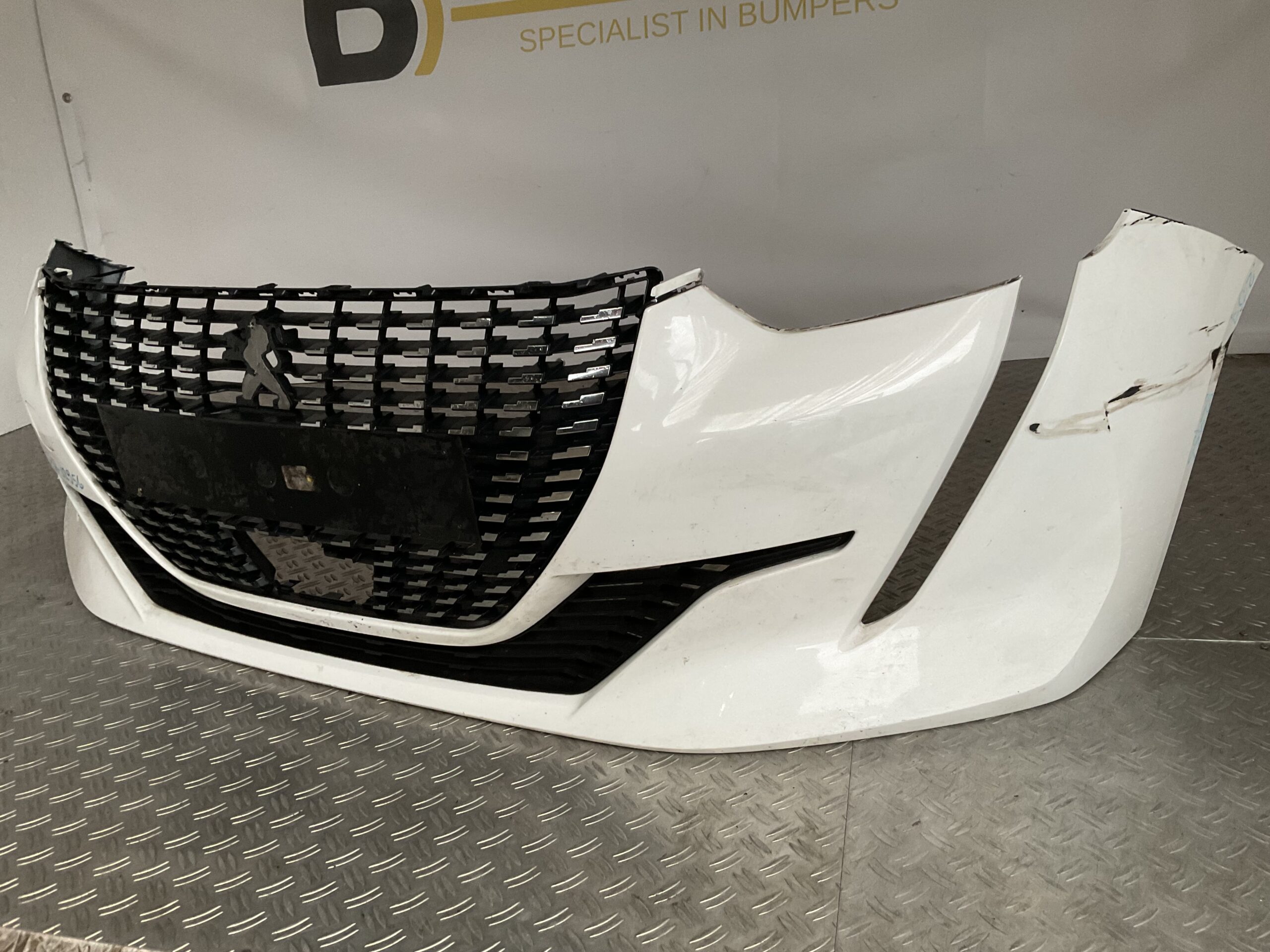 Bumper Peugeot 208 19-23 9823203580 Voorbumper J7-12956z