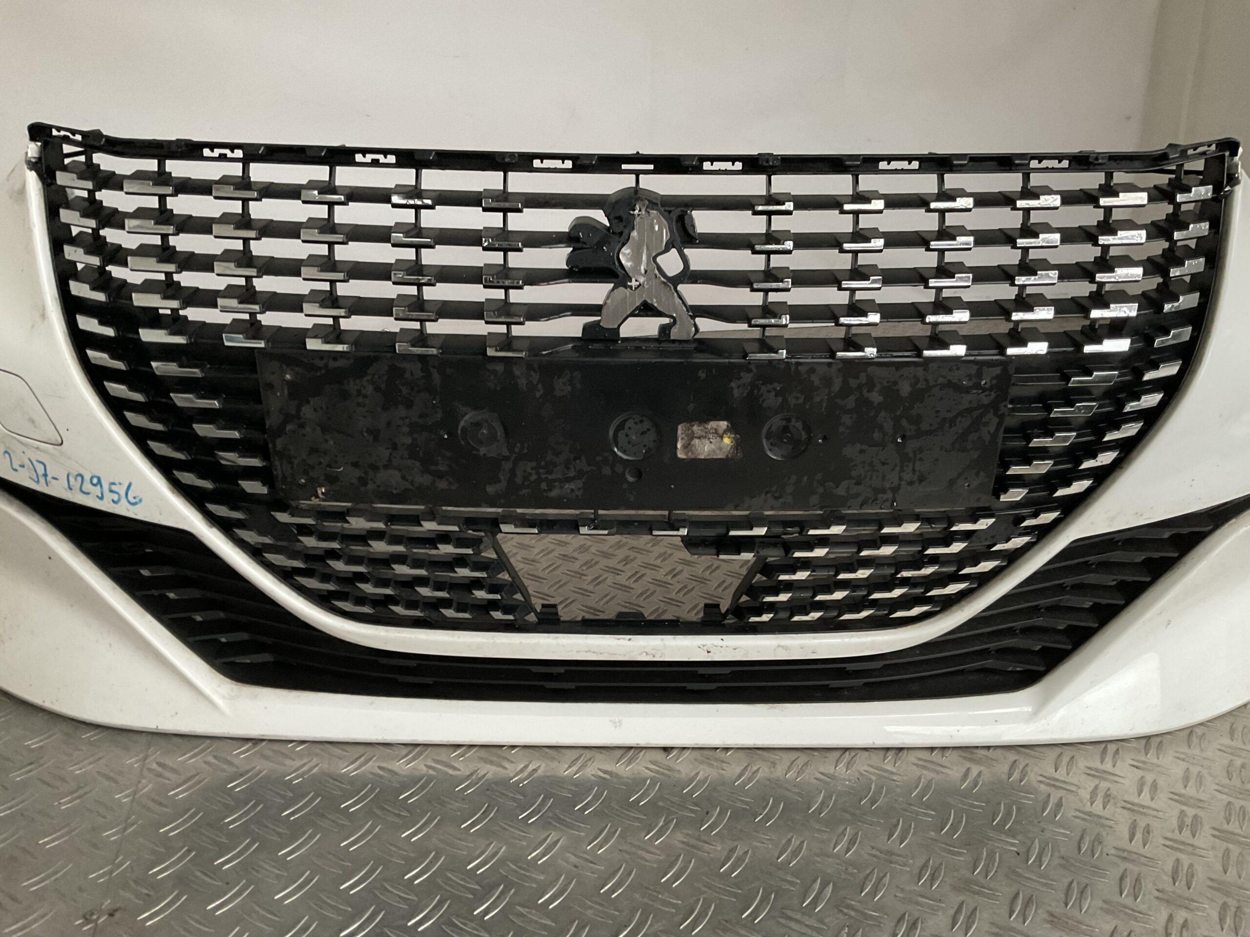 Bumper Peugeot 208 19-23 9823203580 Voorbumper J7-12956z