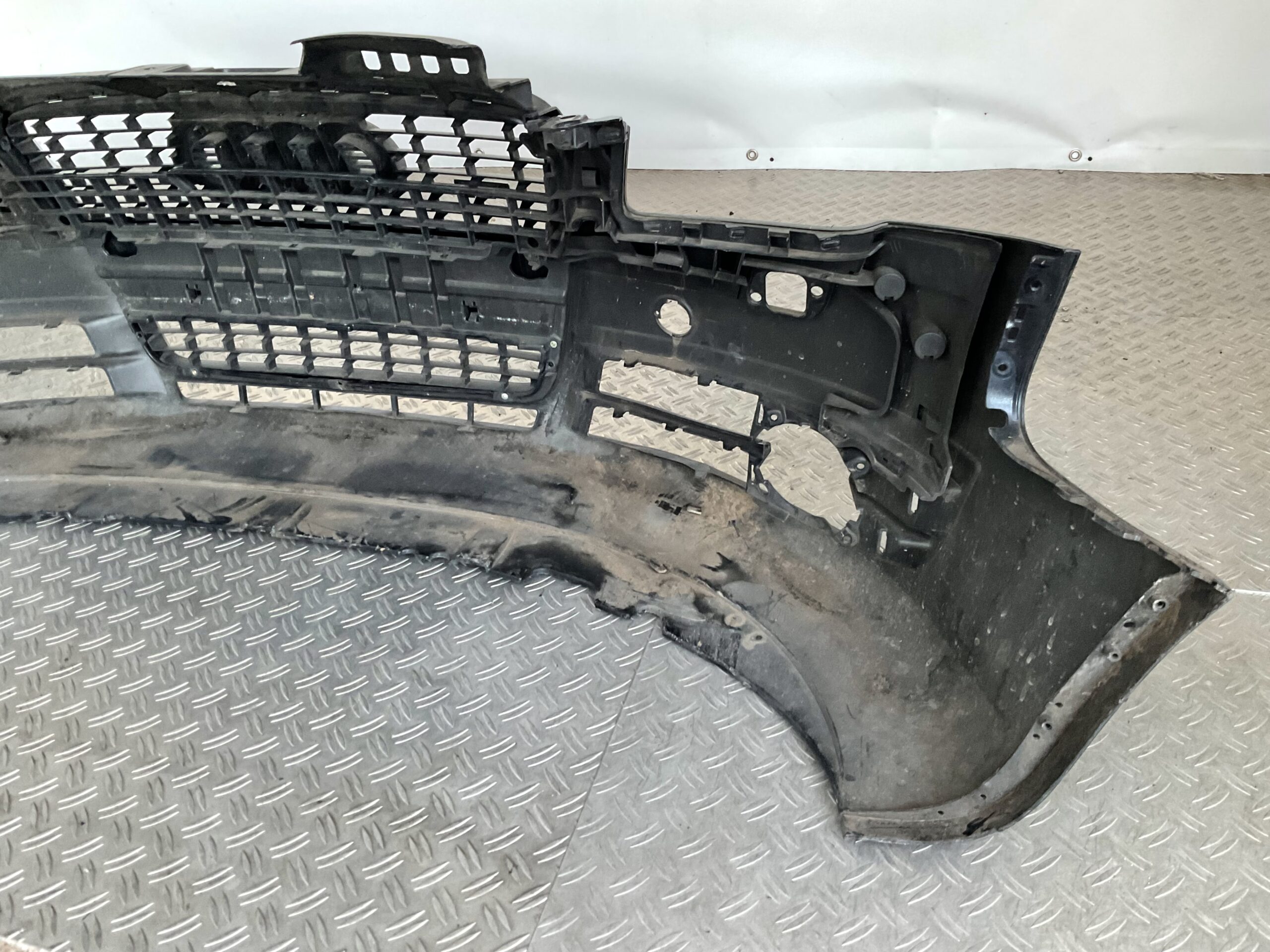 Bumper Audi A4 8E 8H 06-098e0807437 Voorbumper H3-16517z