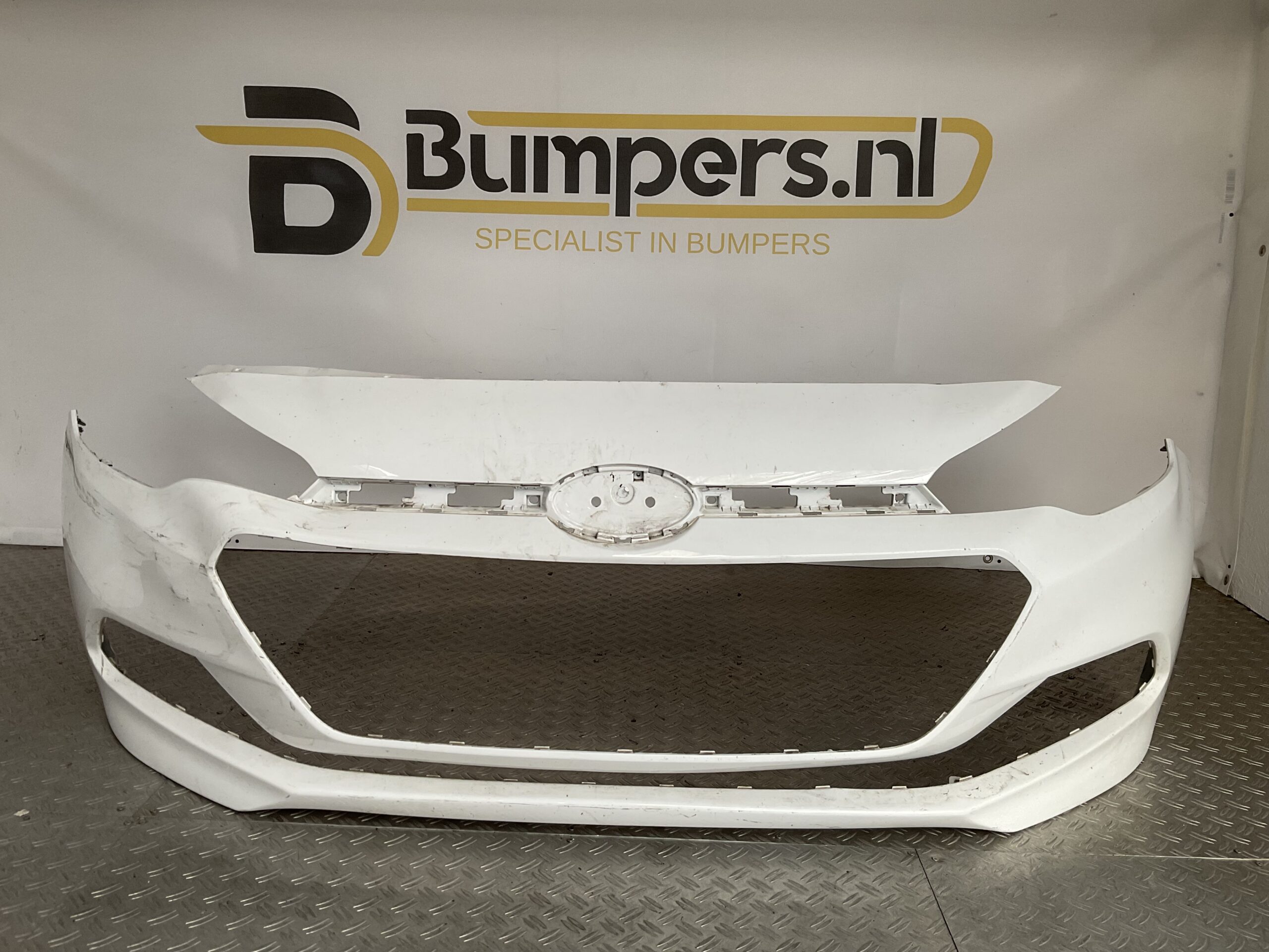 Bumper Hyundai i20 13-16 86511-C8000 Voorbumper E3-16527z