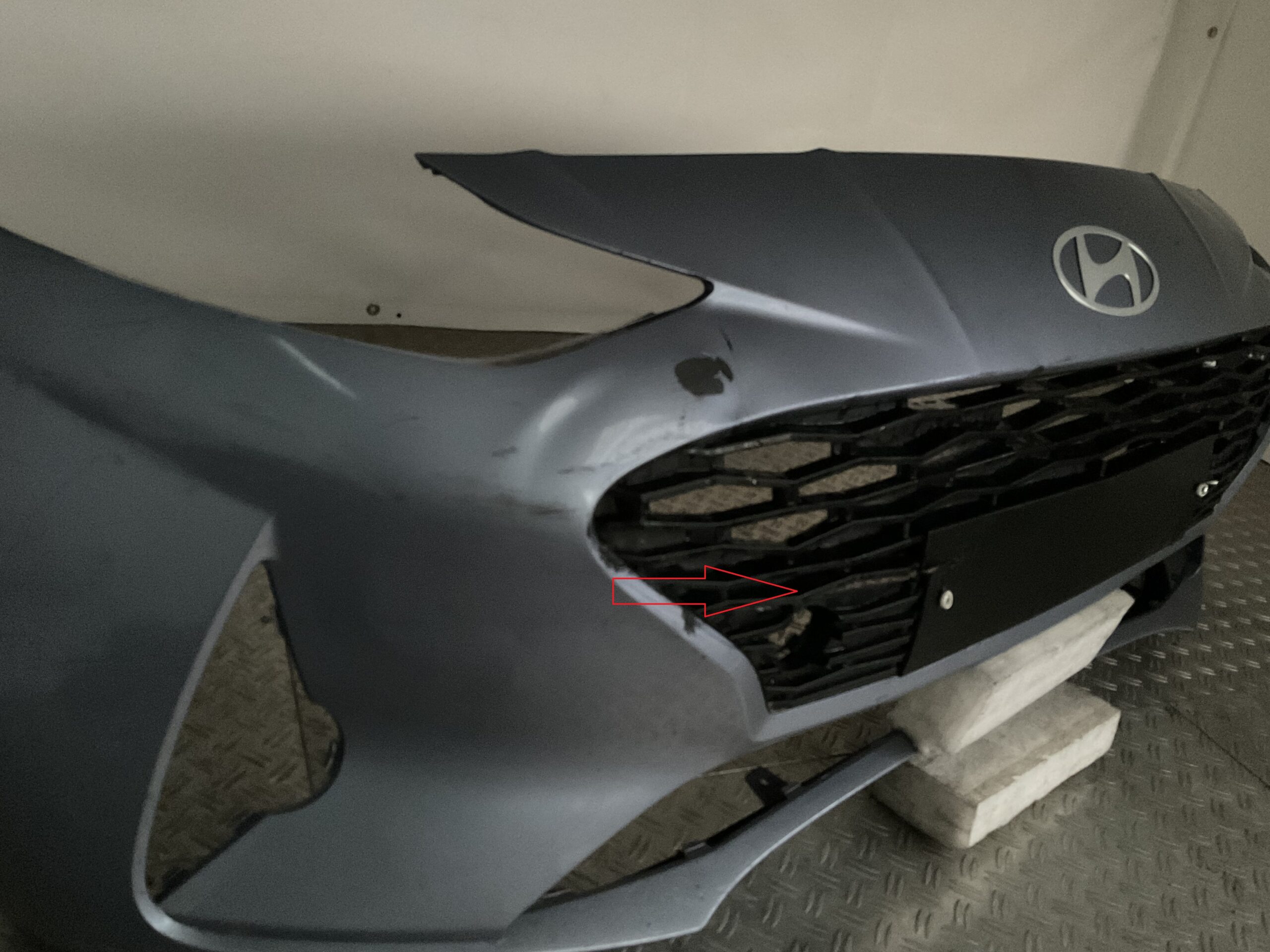 Bumper Hyundai i10 Facelift 23- 86511-K7000 Voorbumper E3-16533z