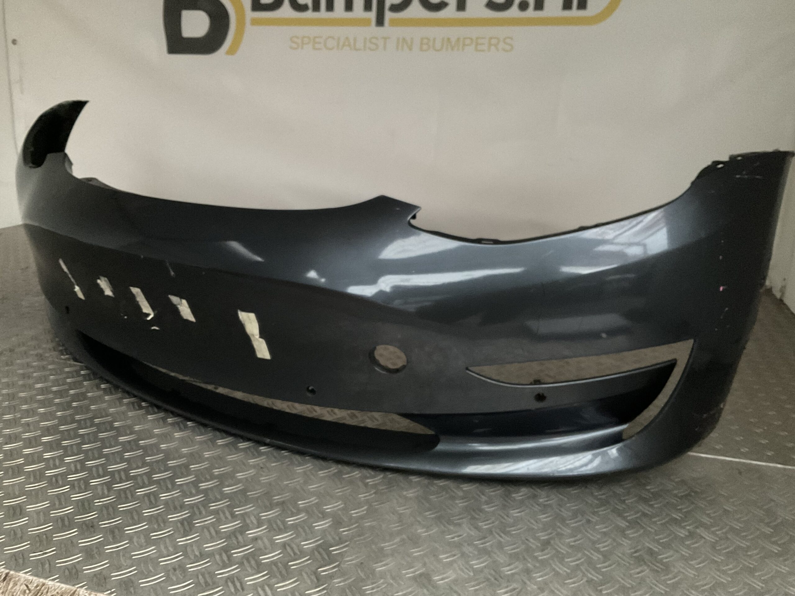 Bumper Tesla Model Y 2020-2024 153704-03-F Voorbumper M1-16534z