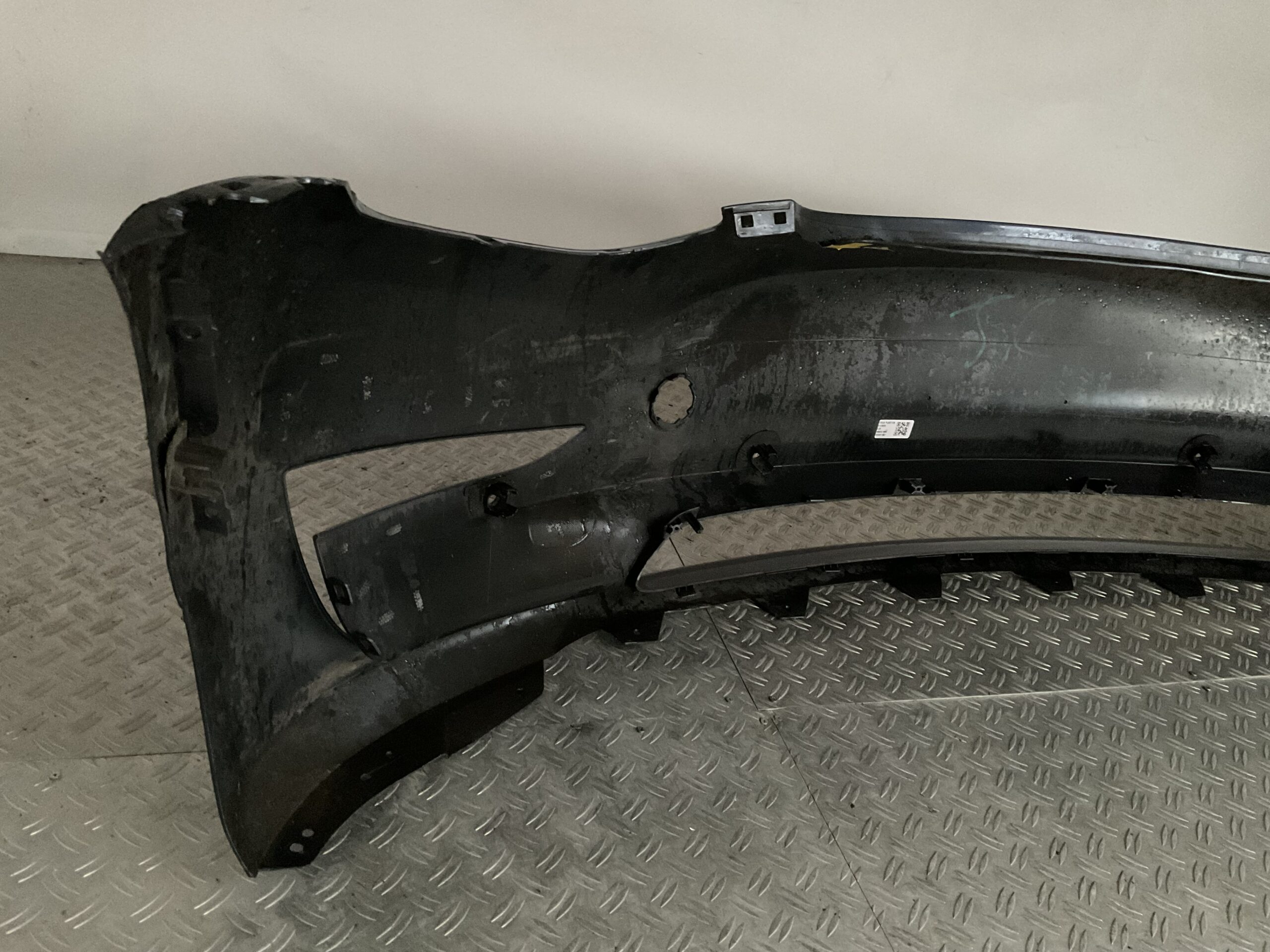 Bumper Tesla Model Y 2020-2024 153704-03-F Voorbumper M1-16534z