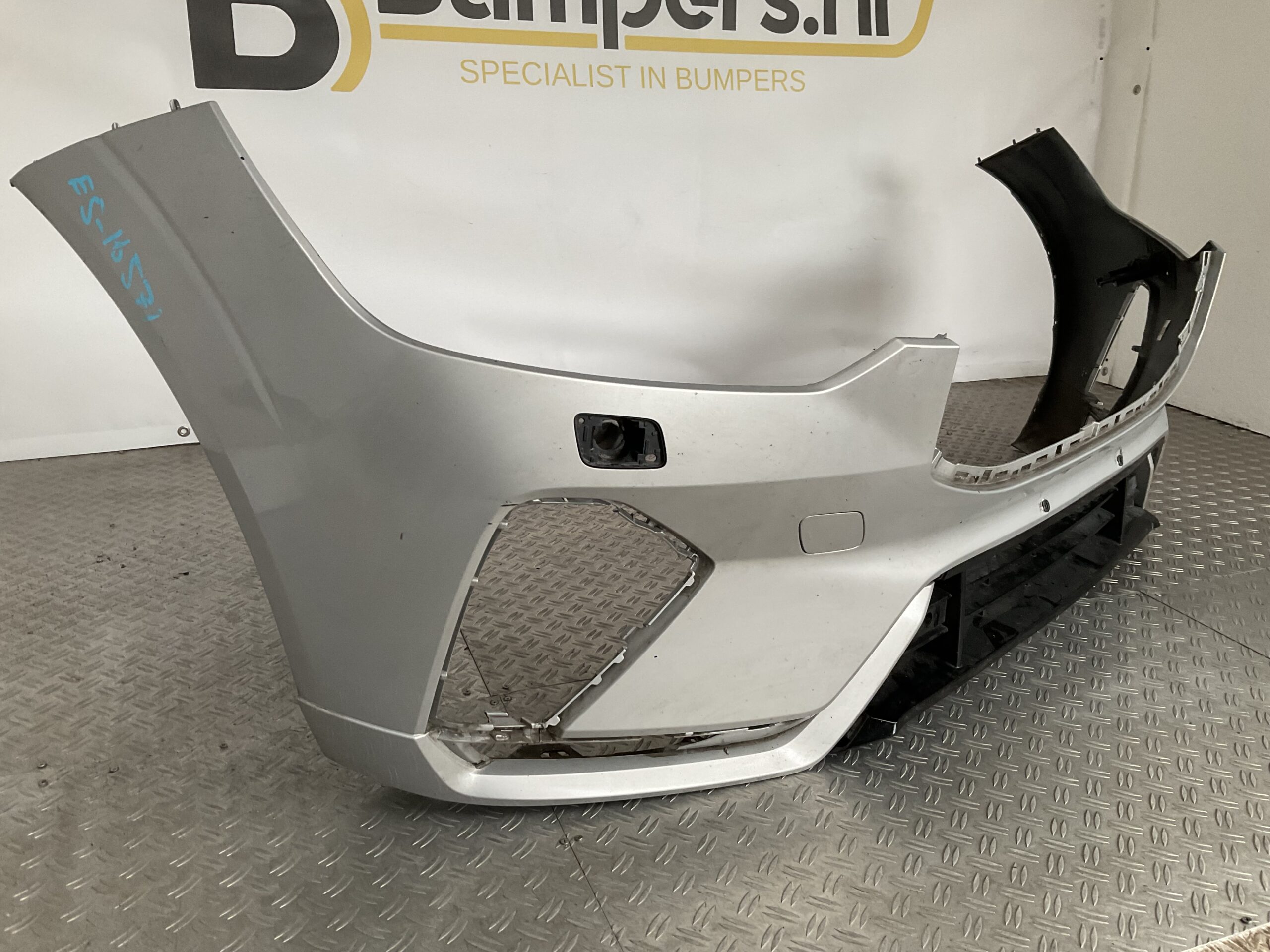 Bumper Volvo XC60 XC-60 R-Design Rdesign Facelift 21- 32234960 Voorbumper E5-16571z