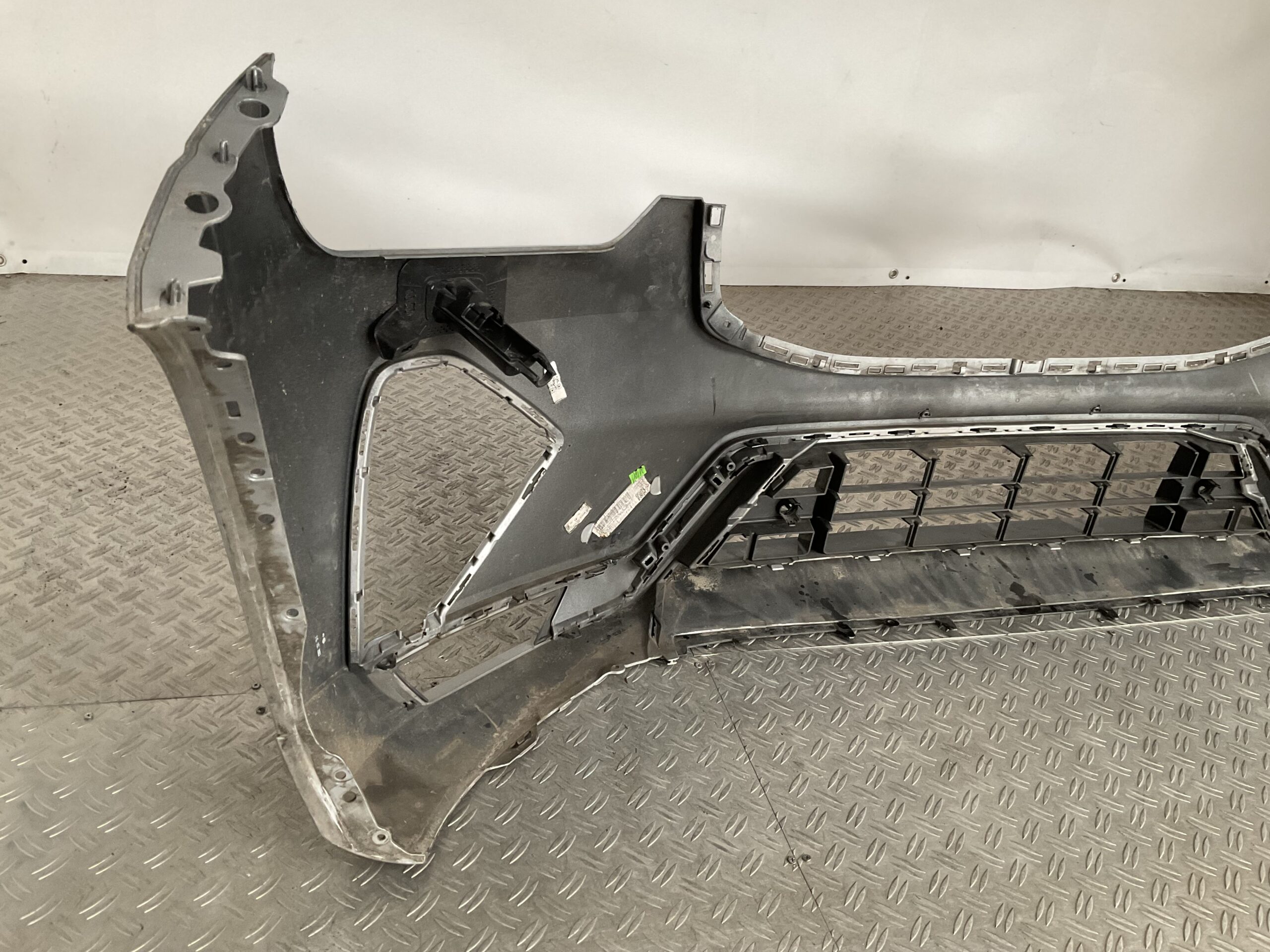 Bumper Volvo XC60 XC-60 R-Design Rdesign Facelift 21- 32234960 Voorbumper E5-16571z