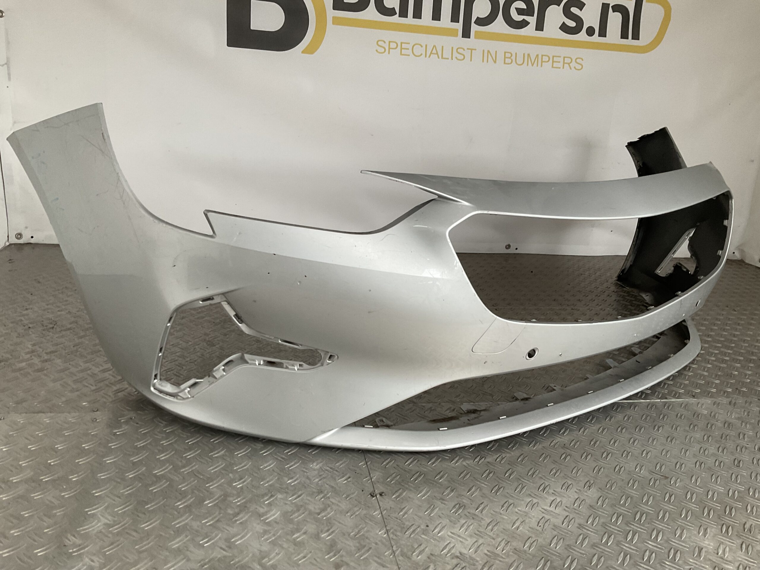 Bumper Opel Insignia Facelift 551004542 Voorbumper i5-16676z