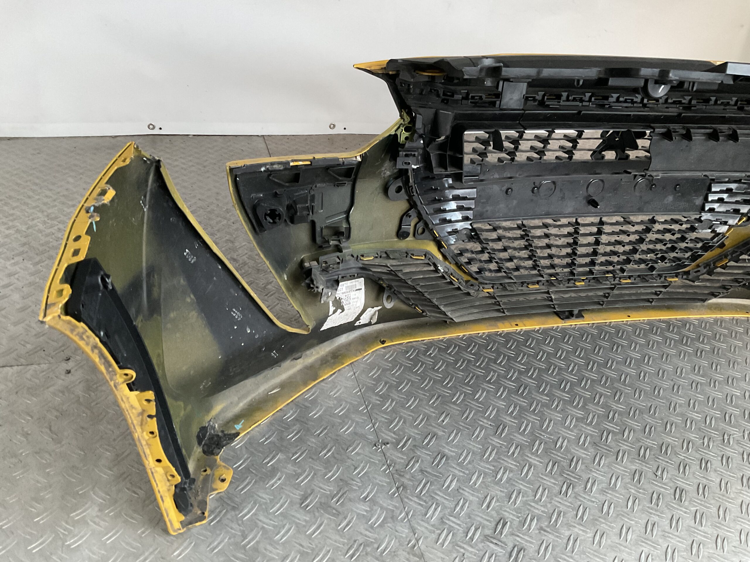 Bumper Peugeot 208 GT line GT-Line 19-24 9829055580 Voorbumper J4-12565