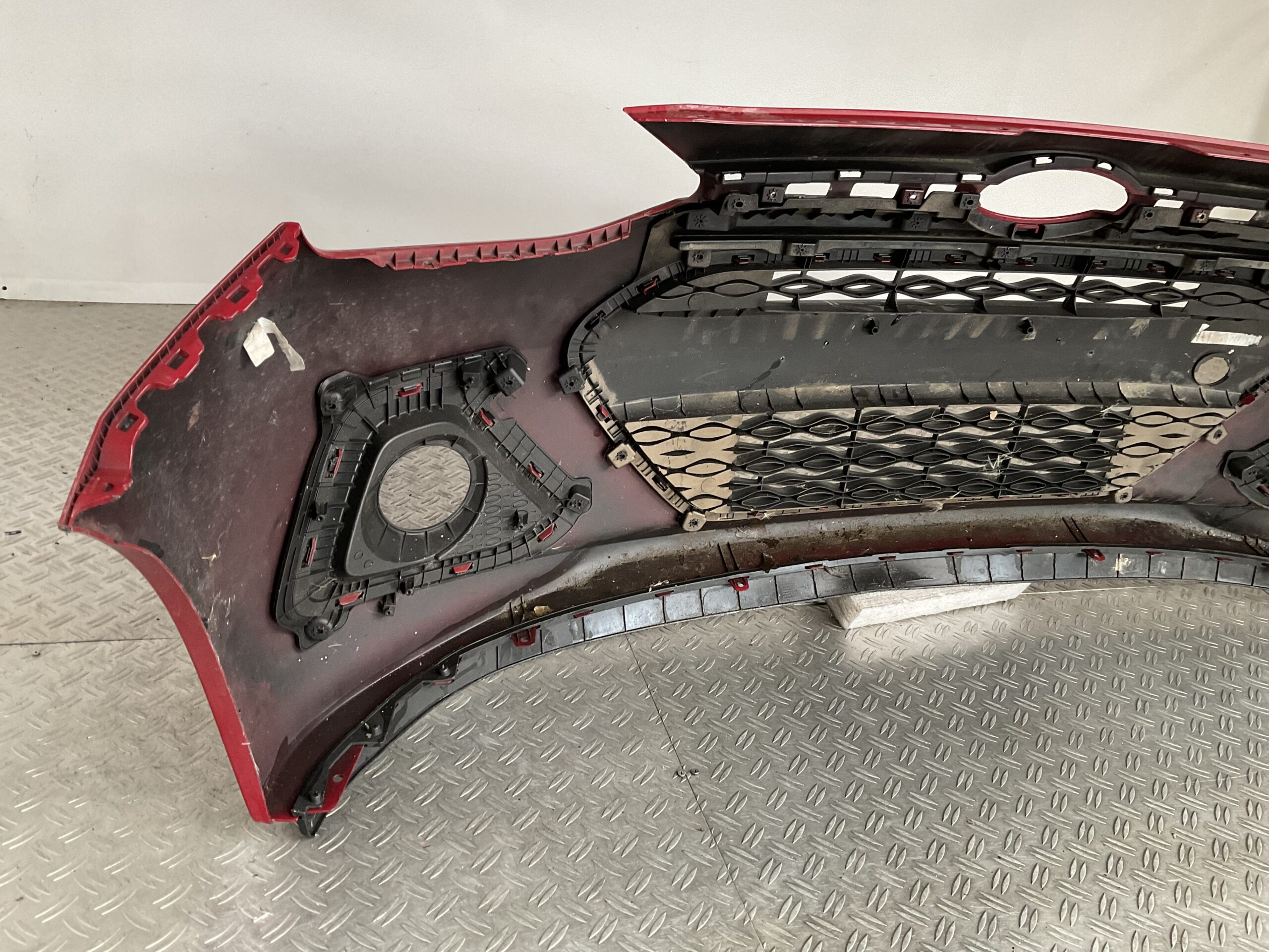 Bumper Hyundai i10 13-16 86569-B900 Voorbumper E2-12636z