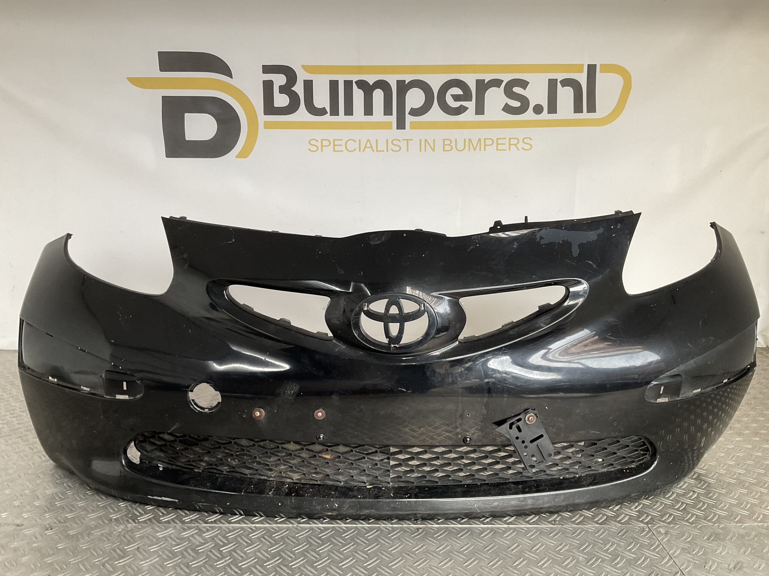 Bumper Toyota Aygo 05-10 52119-0h030 Voorbumper D1-16698z