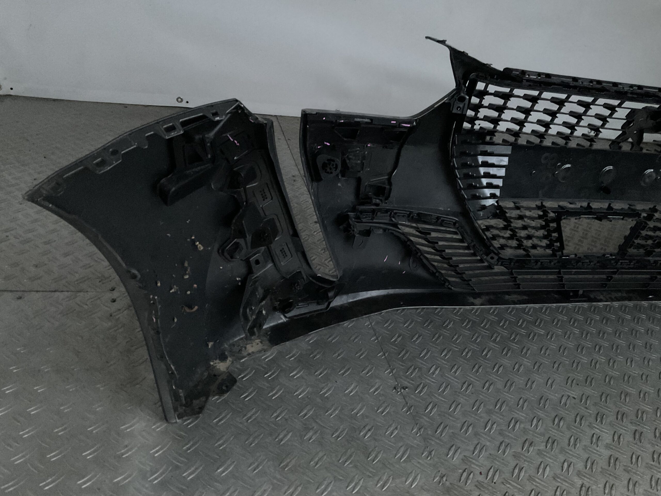 Bumper Peugeot 208 19-23 9823203580 Voorbumper J4-16636z