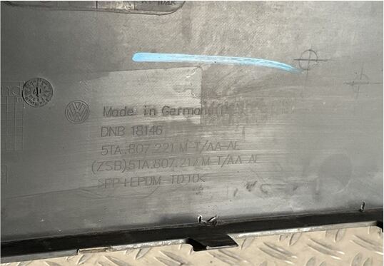 Bumper Volkswagen Touran 5TA 15-21 5ta807221 RLINE R-LINE Voorbumper C2-16959z