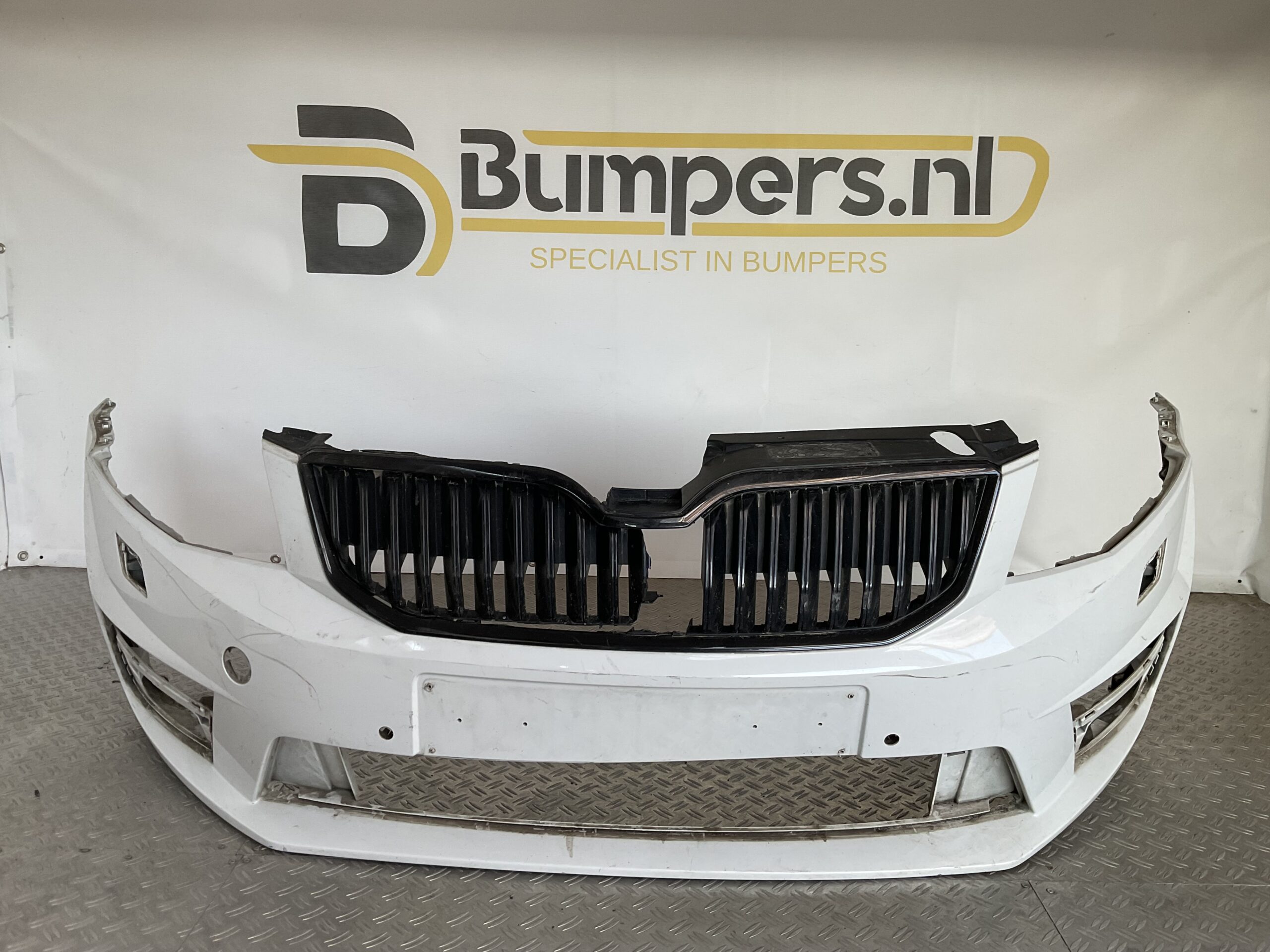 Bumper Skoda Octavia III MK3 5E 5e0807221 Voorbumper H4-16655z