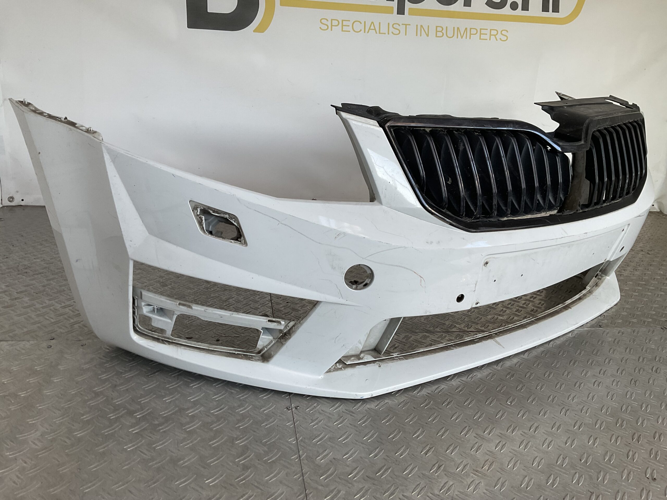 Bumper Skoda Octavia III MK3 5E 5e0807221 Voorbumper H4-16655z