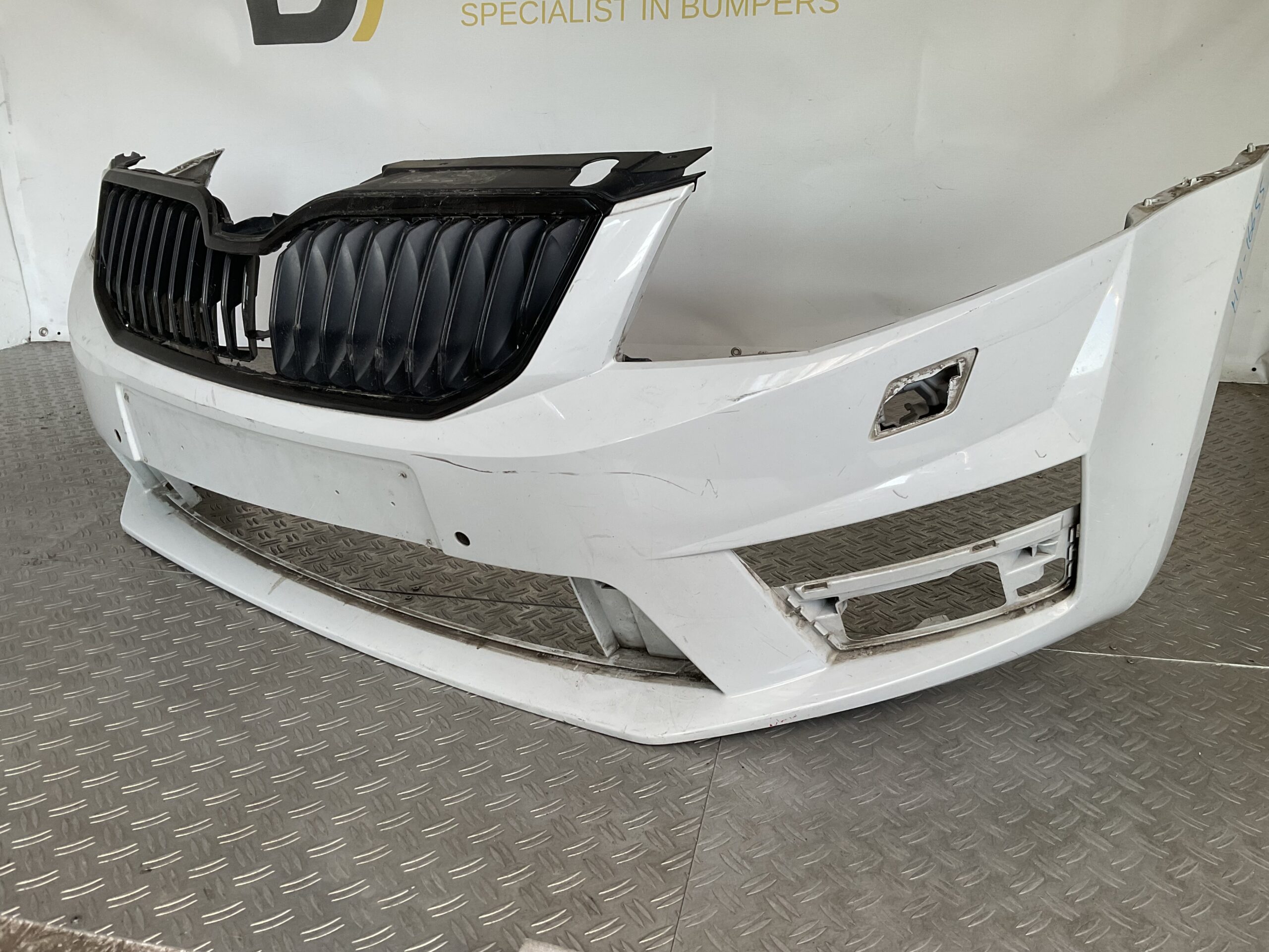 Bumper Skoda Octavia III MK3 5E 5e0807221 Voorbumper H4-16655z