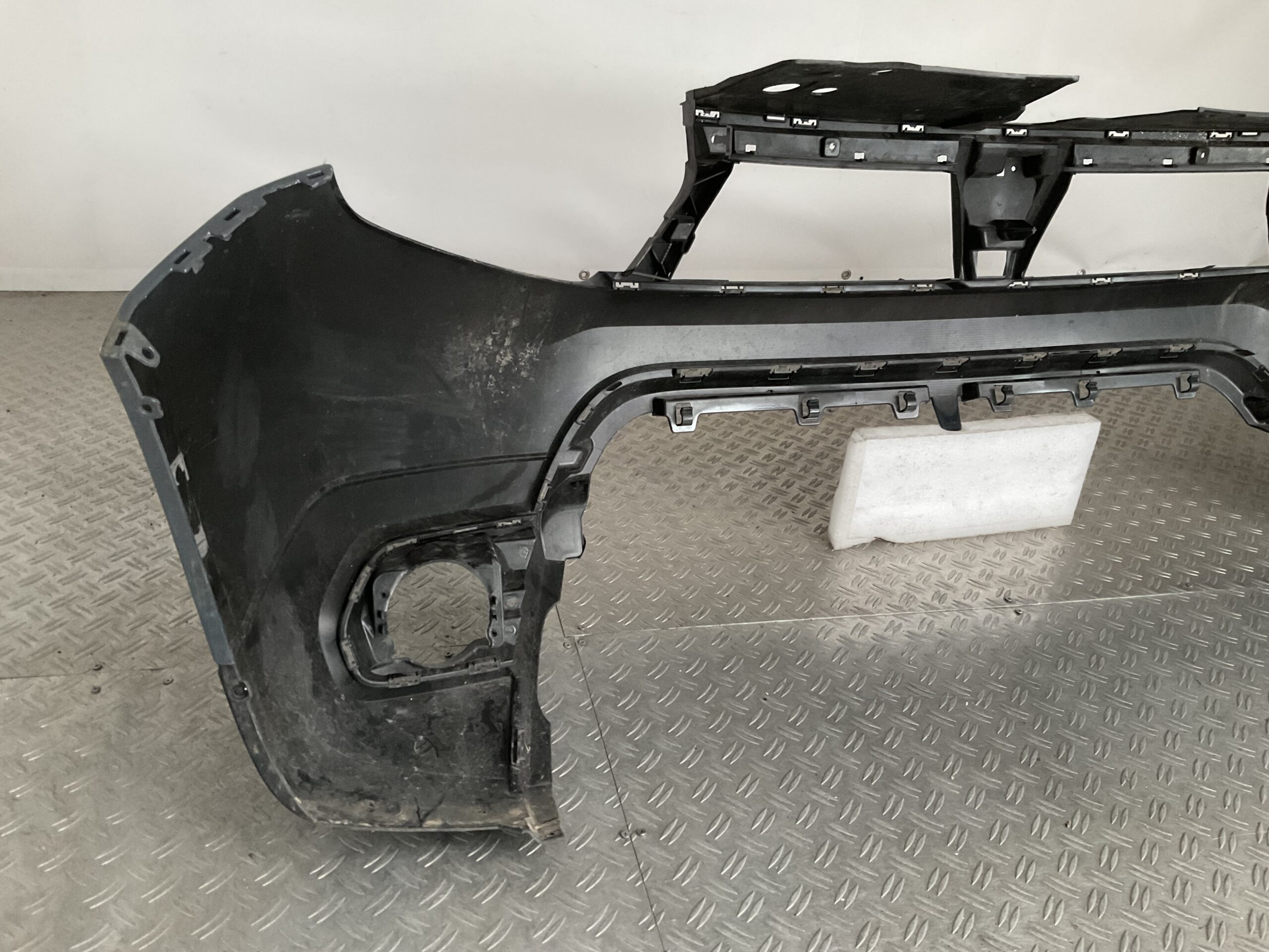 Bumper Dacia Duster 17-20 620221776R Voorbumper G3-16683z