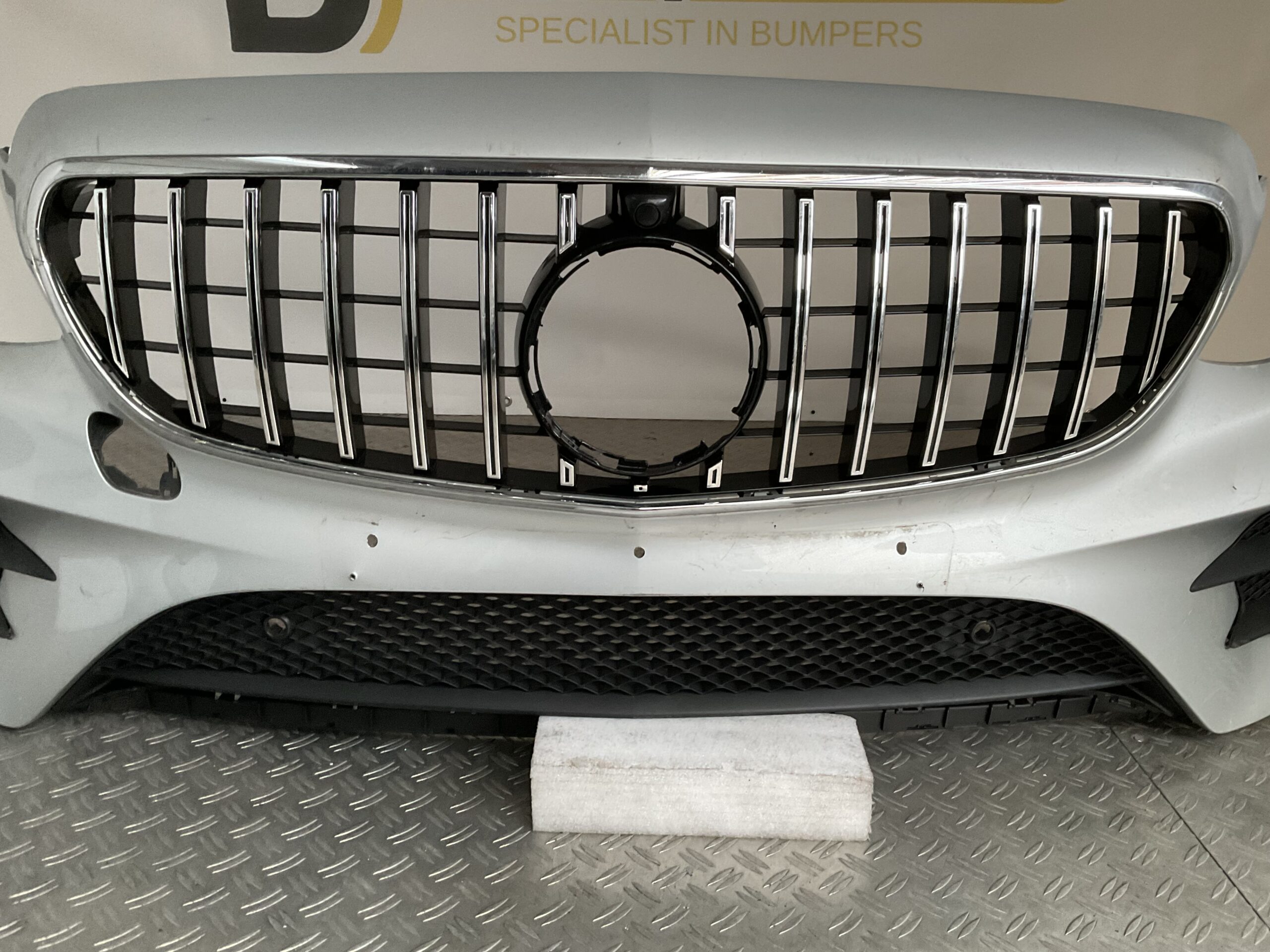 Bumper Mercedes E Klasse W213 AMG 16-21 A2138852600 Voorbumper A4-16631