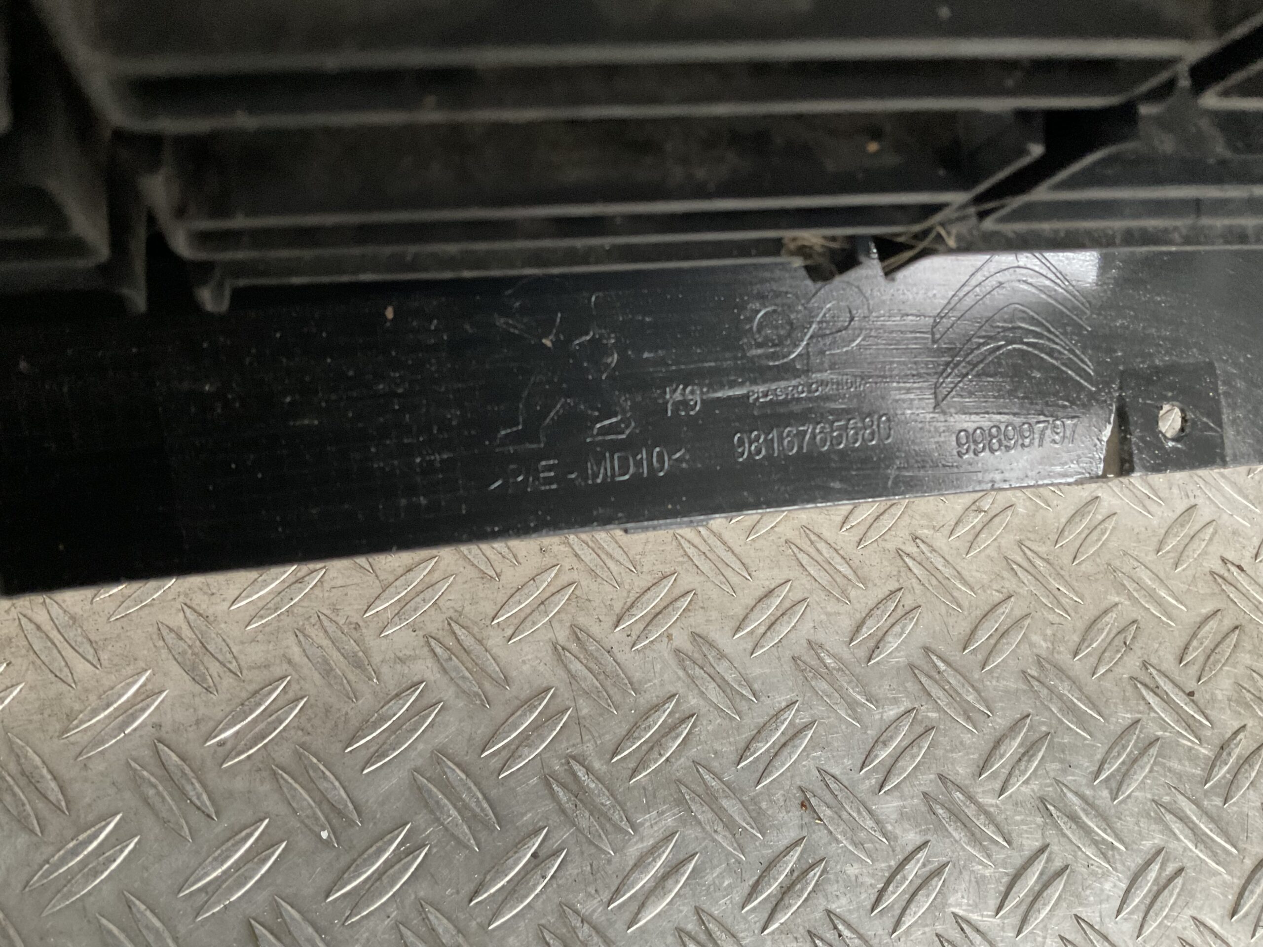 Bumper Citroen Berlingo Peugeot Partner 9816765680 Voorbumper J5-16633z