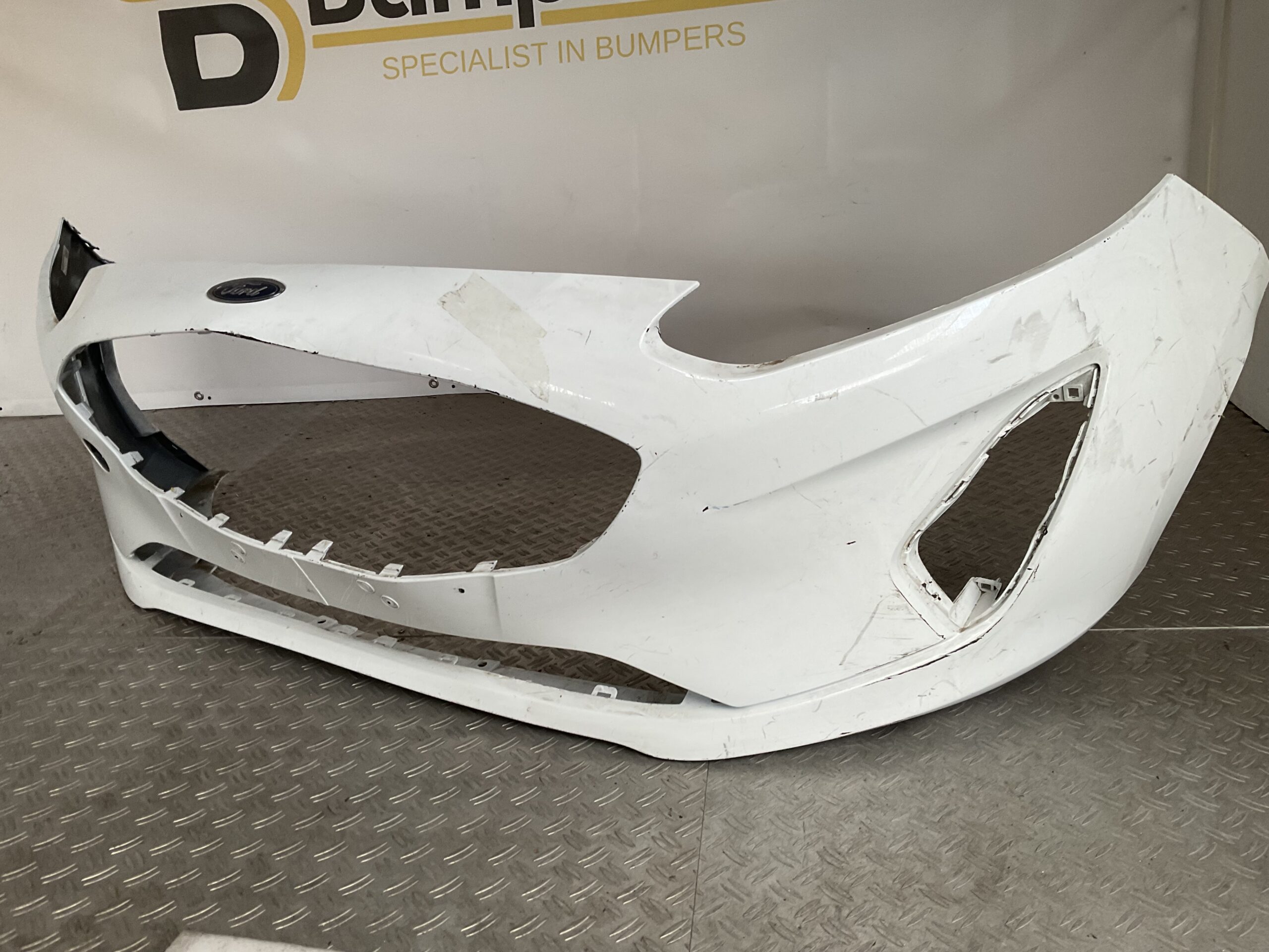 Bumper Ford Fiesta MK8 17-21 H1BB-17757-A Voorbumper D4-16814z