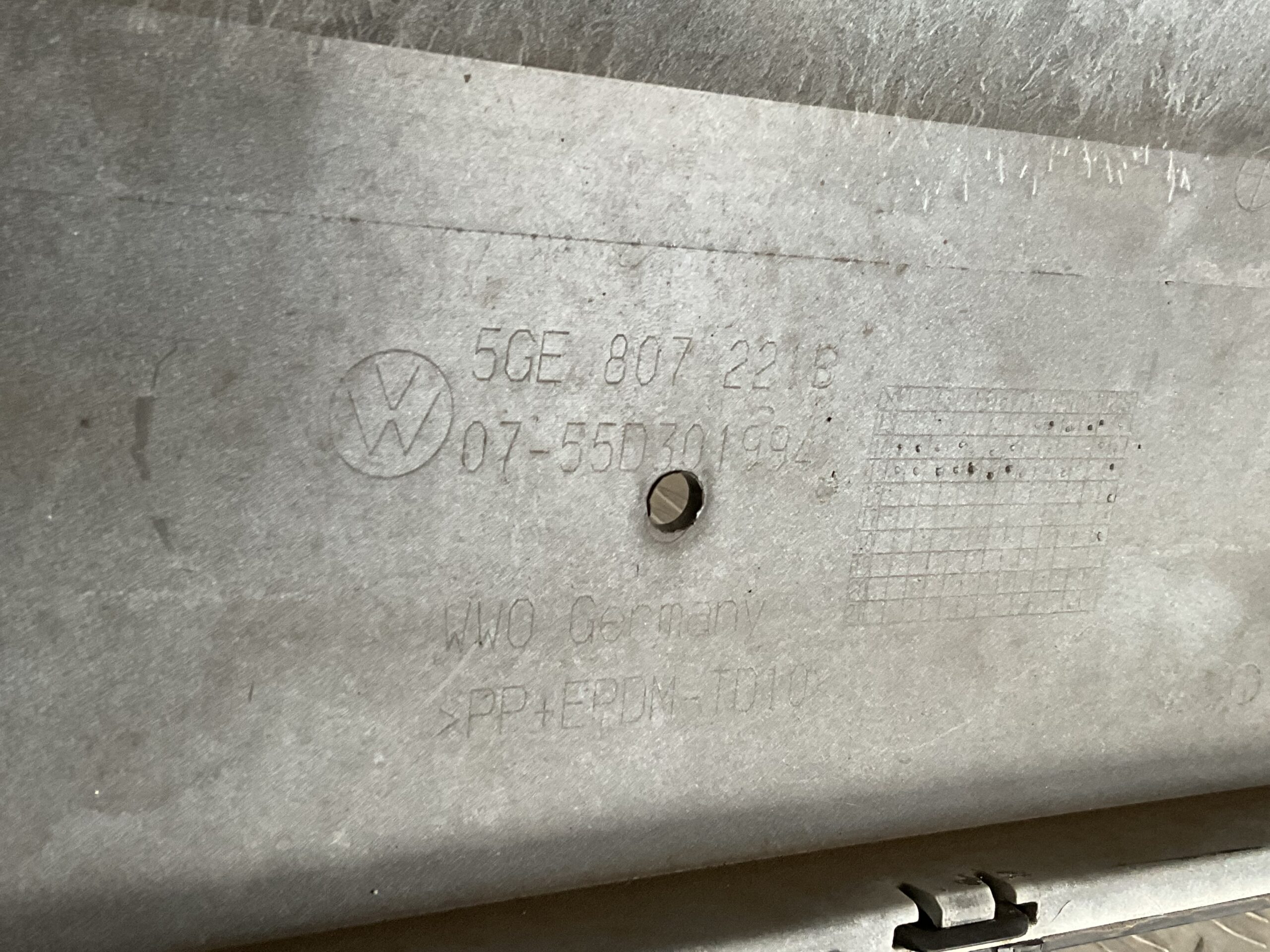 Bumper Volkswagen Golf 7 E-Golf GTE 12-17 5GE807221B Voorbumper C2-16837z