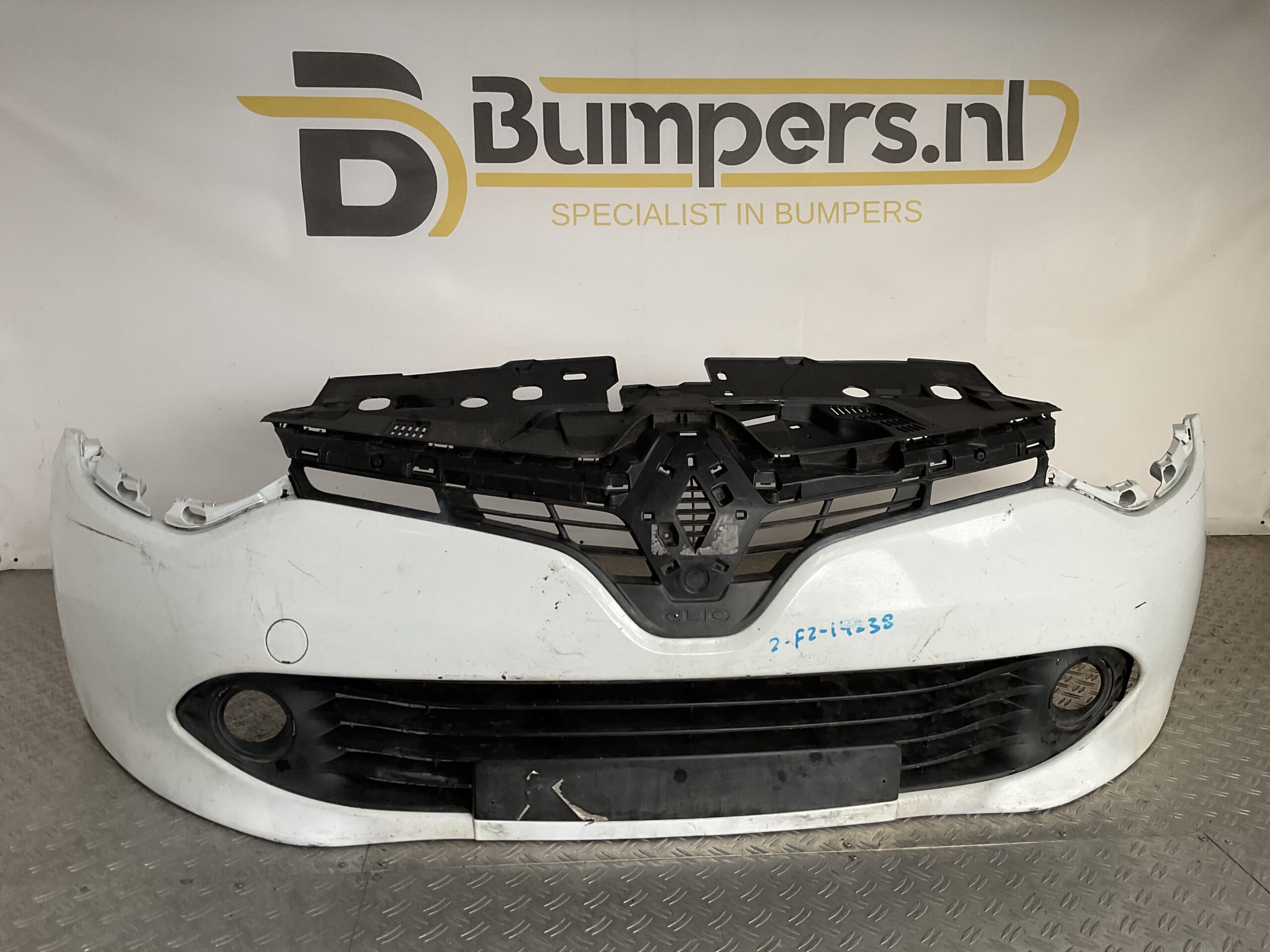 Bumper Renault Clio 4 2012-2015 620221112R Voorbumper 2-F2-14238z