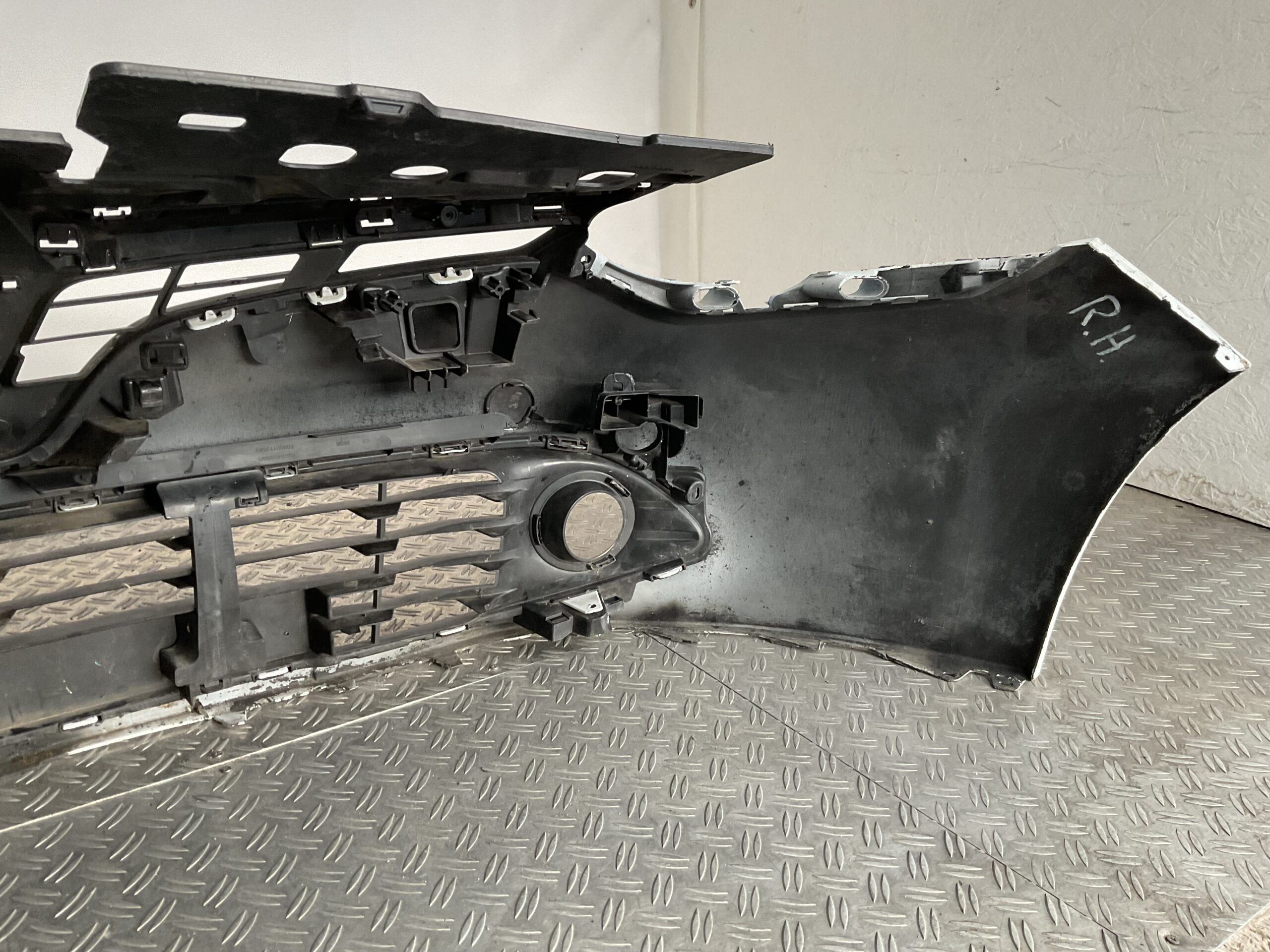 Bumper Renault Clio 4 2012-2015 620221112R Voorbumper 2-F2-14238z