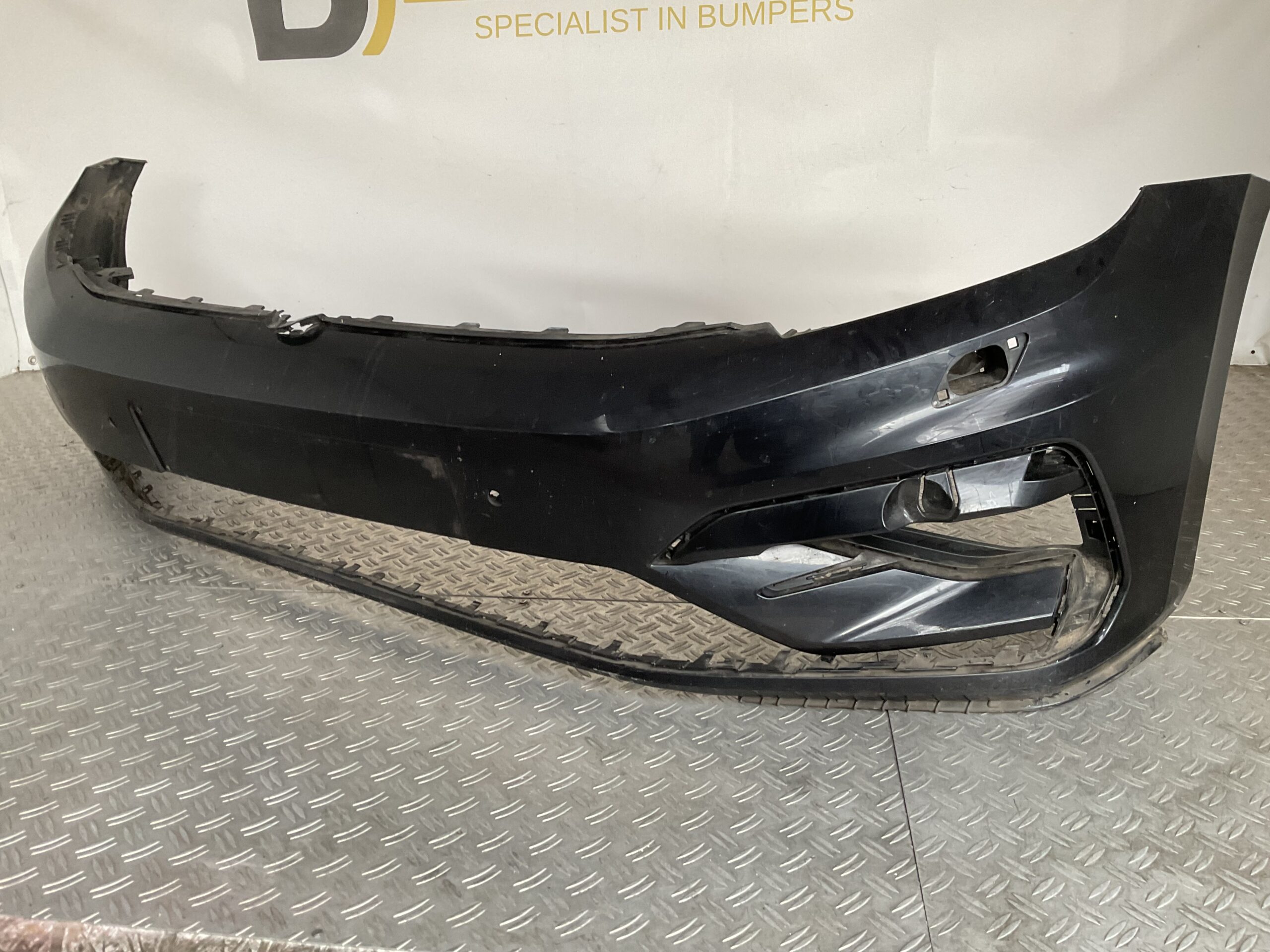 Bumper Volkswagen Touran 5TA 15-21 5ta807221 RLINE R-LINE Voorbumper C2-16959z