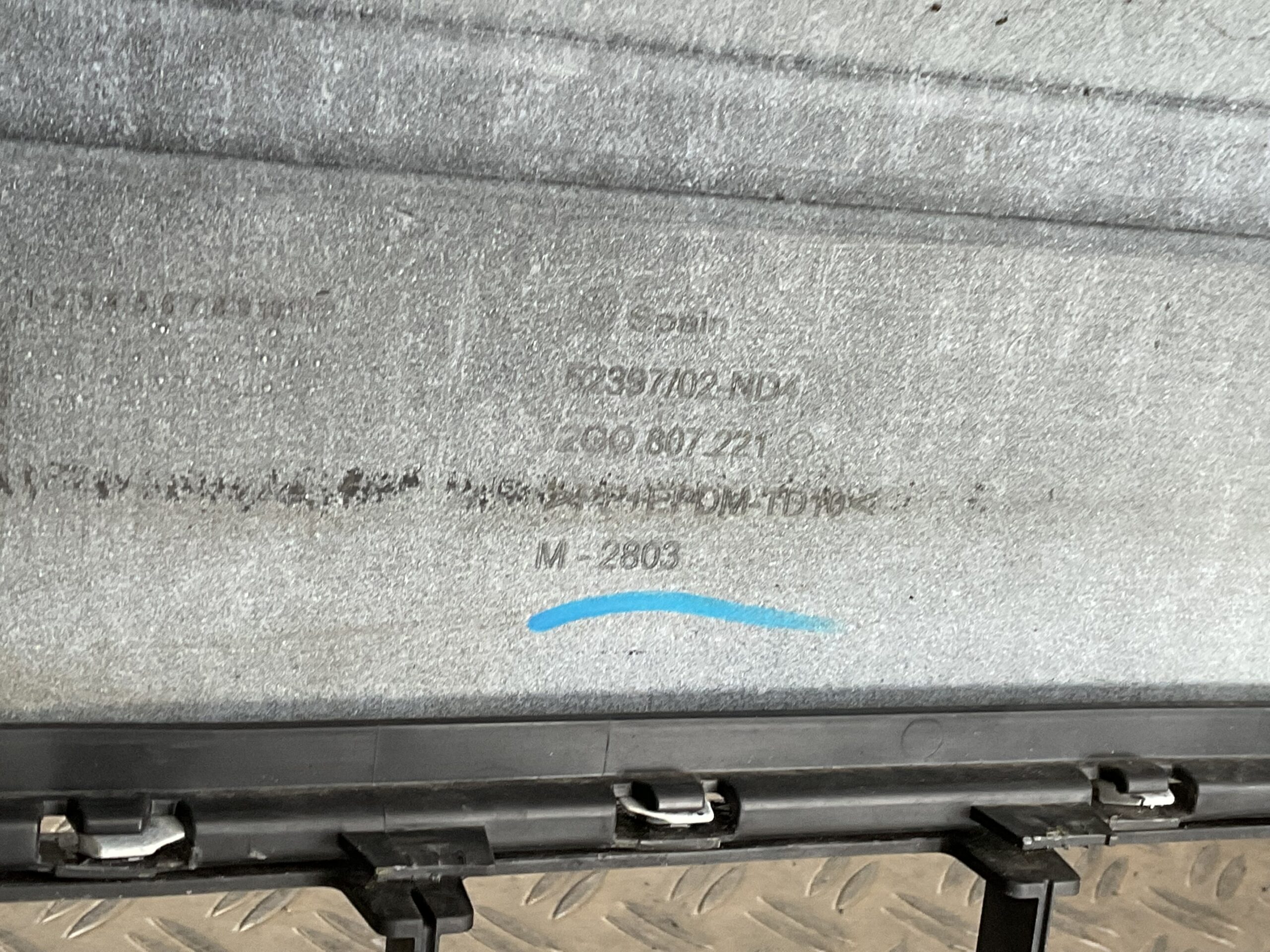 Bumper Volkswagen Polo 2G 17-21 4xpdc 2GO807221 Voorbumper C3-16960z