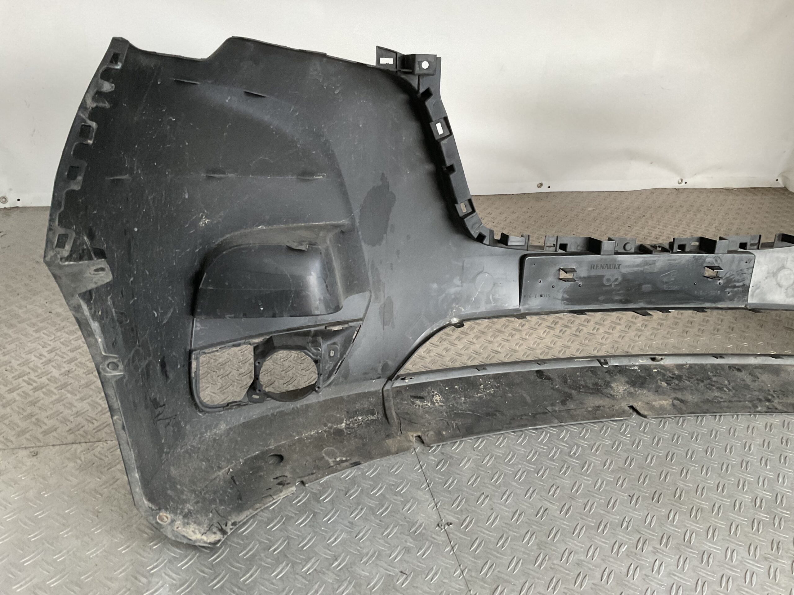 Bumper Renault Master 3 19-24 620228205R Voorbumper F10-16948z