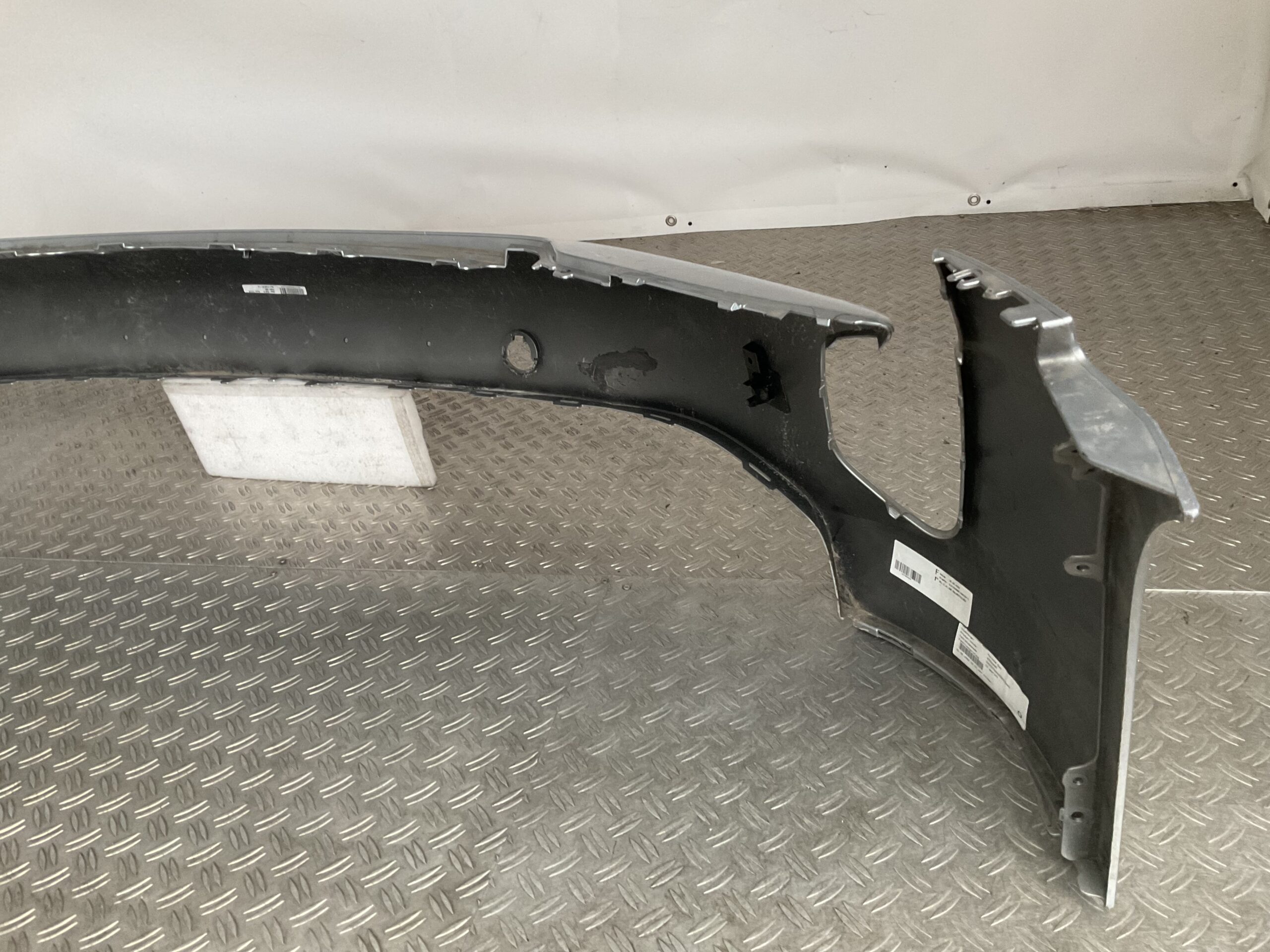 Bumper Porsche Taycan 9J1 9J180221 Voorbumper M1-16985z