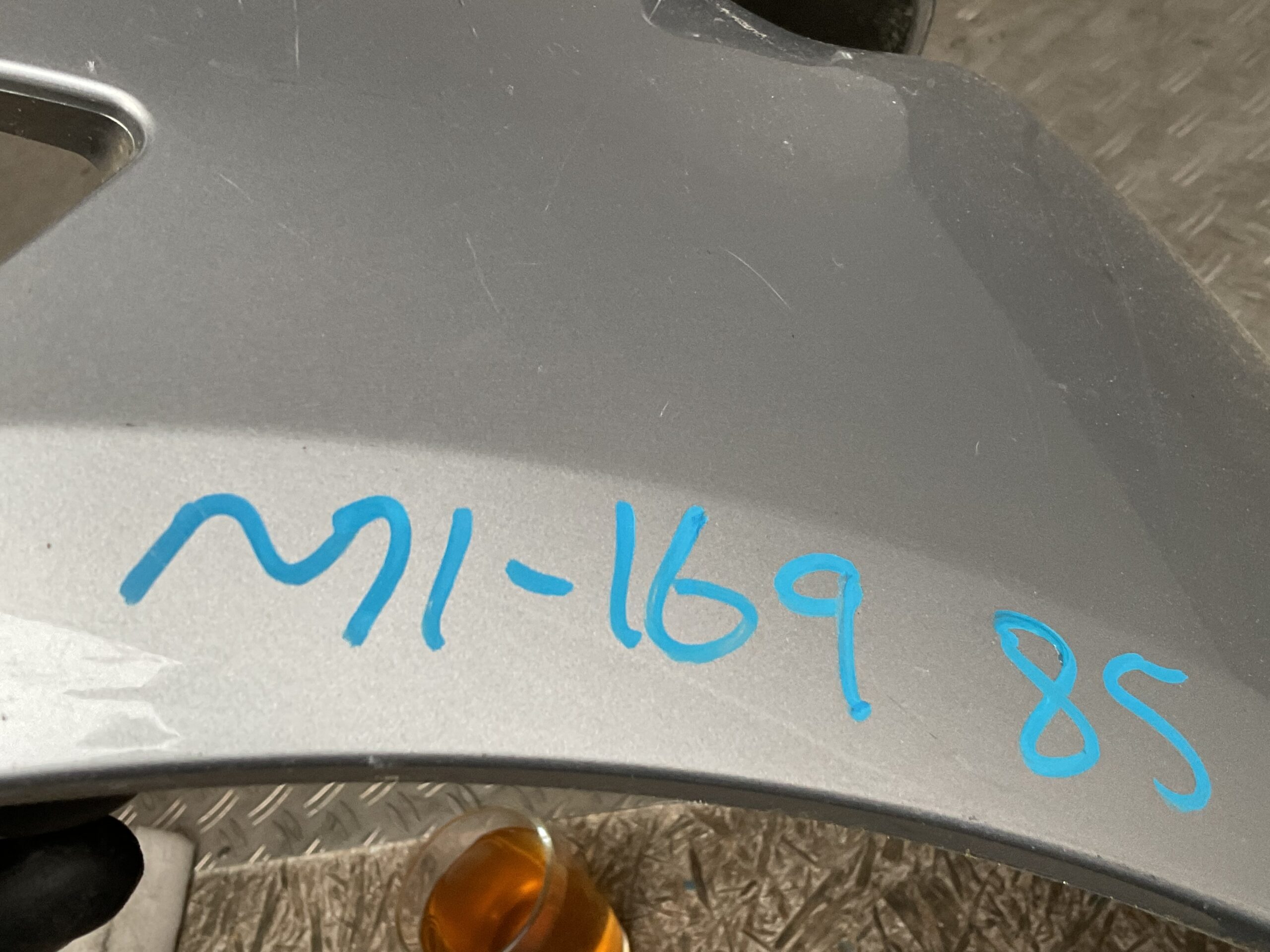 Bumper Porsche Taycan 9J1 9J180221 Voorbumper M1-16985z