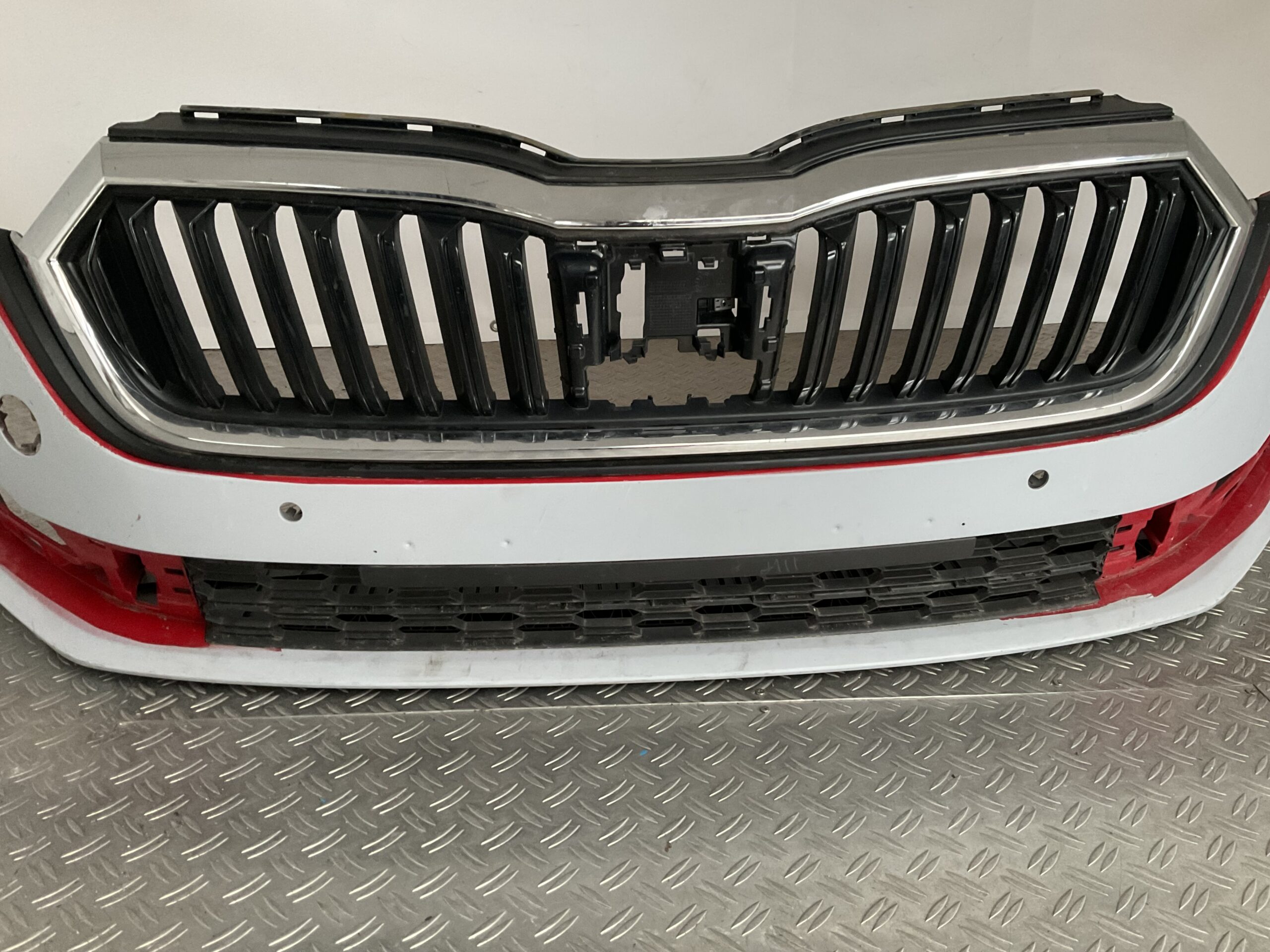 Bumper Skoda Octavia 4 19-24 5E3807221 Voorbumper H5-17097z