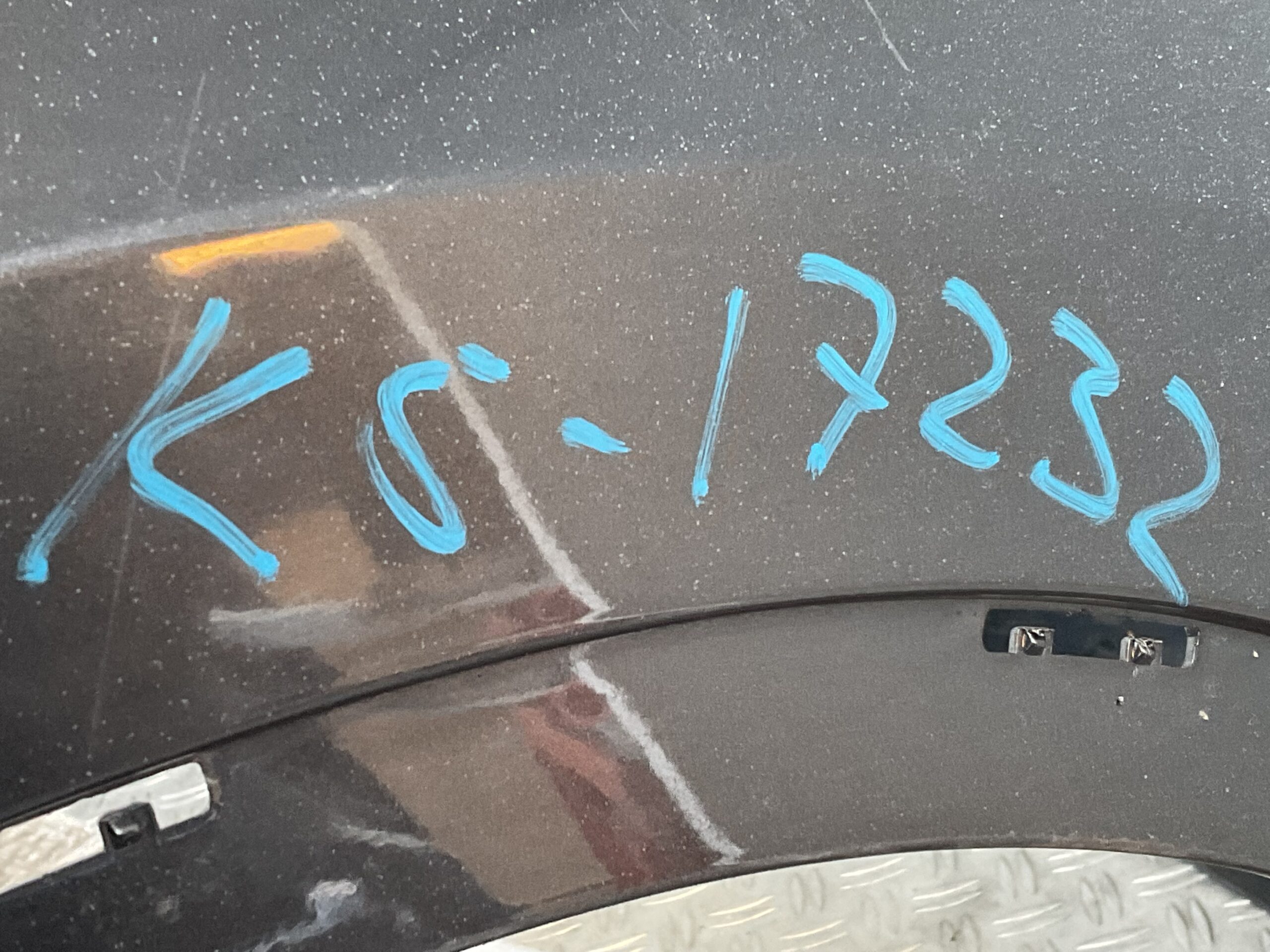 Bumper BMW X1 F48 Facelift LCI M-Pakket M Pakket 19- 51118075875 Voorbumper K5-17232z