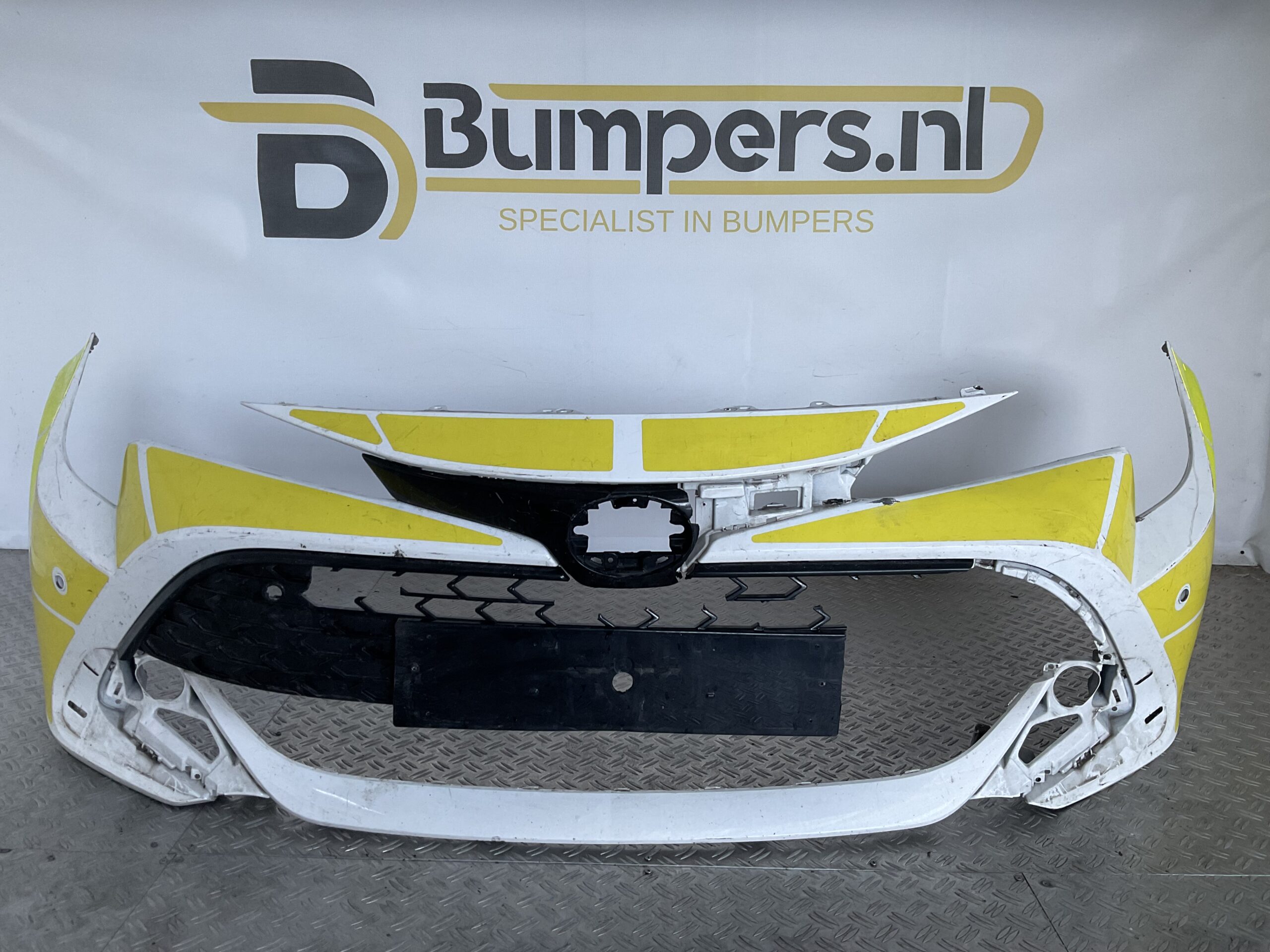 Bumper Toyota Corolla 18-24 pdc 52119-02J90 Voorbumper D4-17237z