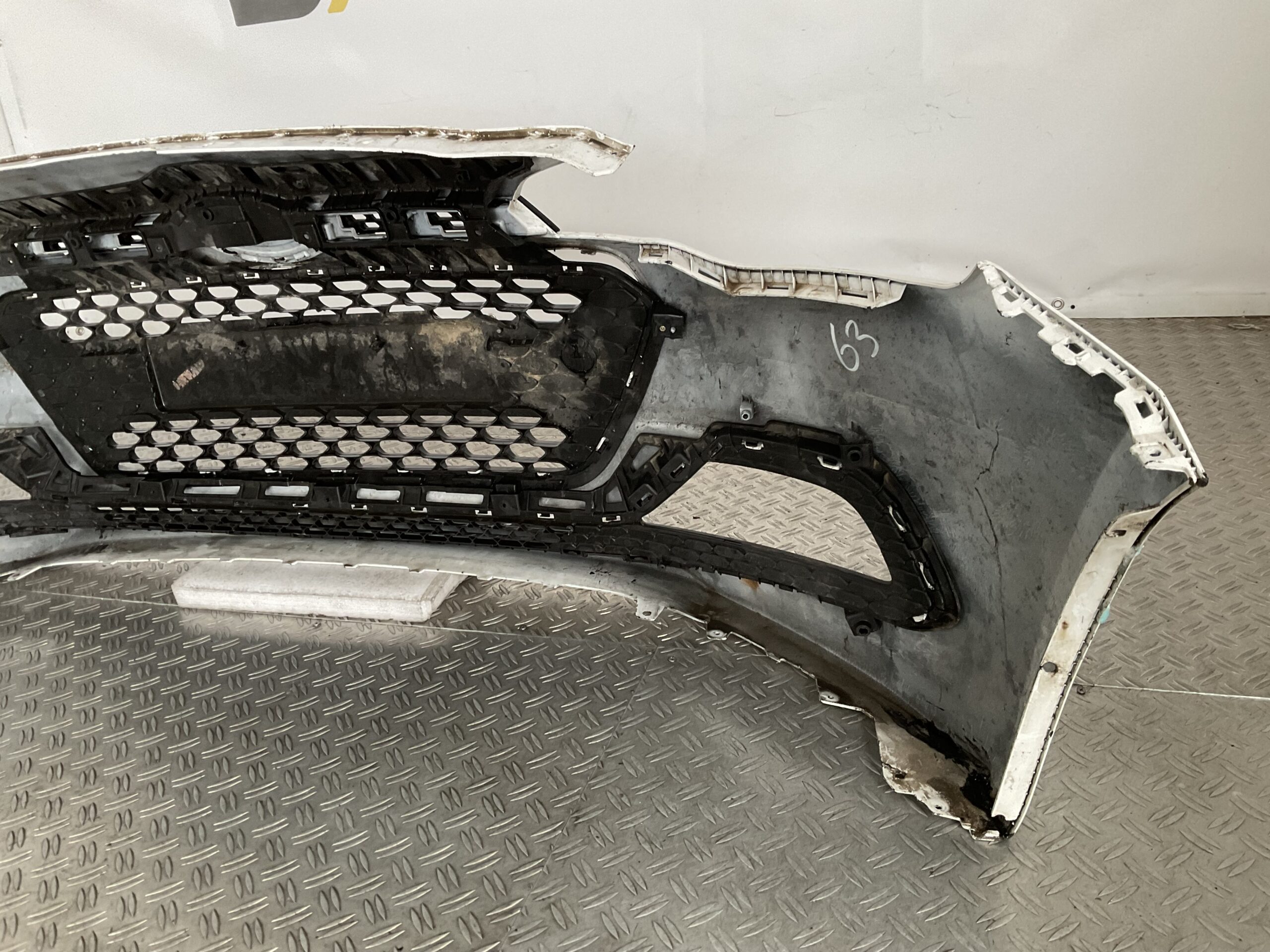 Bumper Hyundai i20 13-16 86511-C8010 Voorbumper E3-17250z