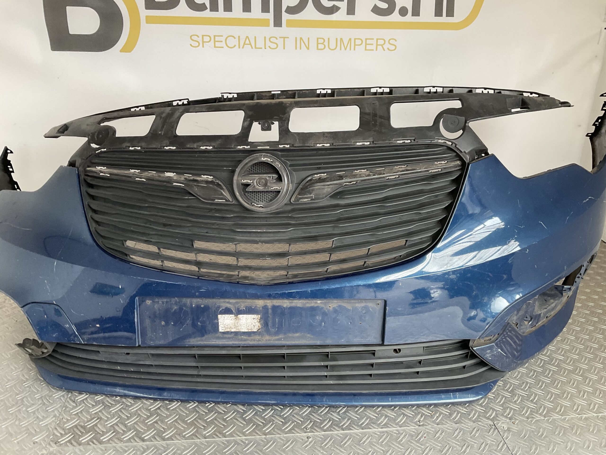 Bumper Opel Combo E 6xpdc 18-23 9816774280 Voorbumper i5-17405z