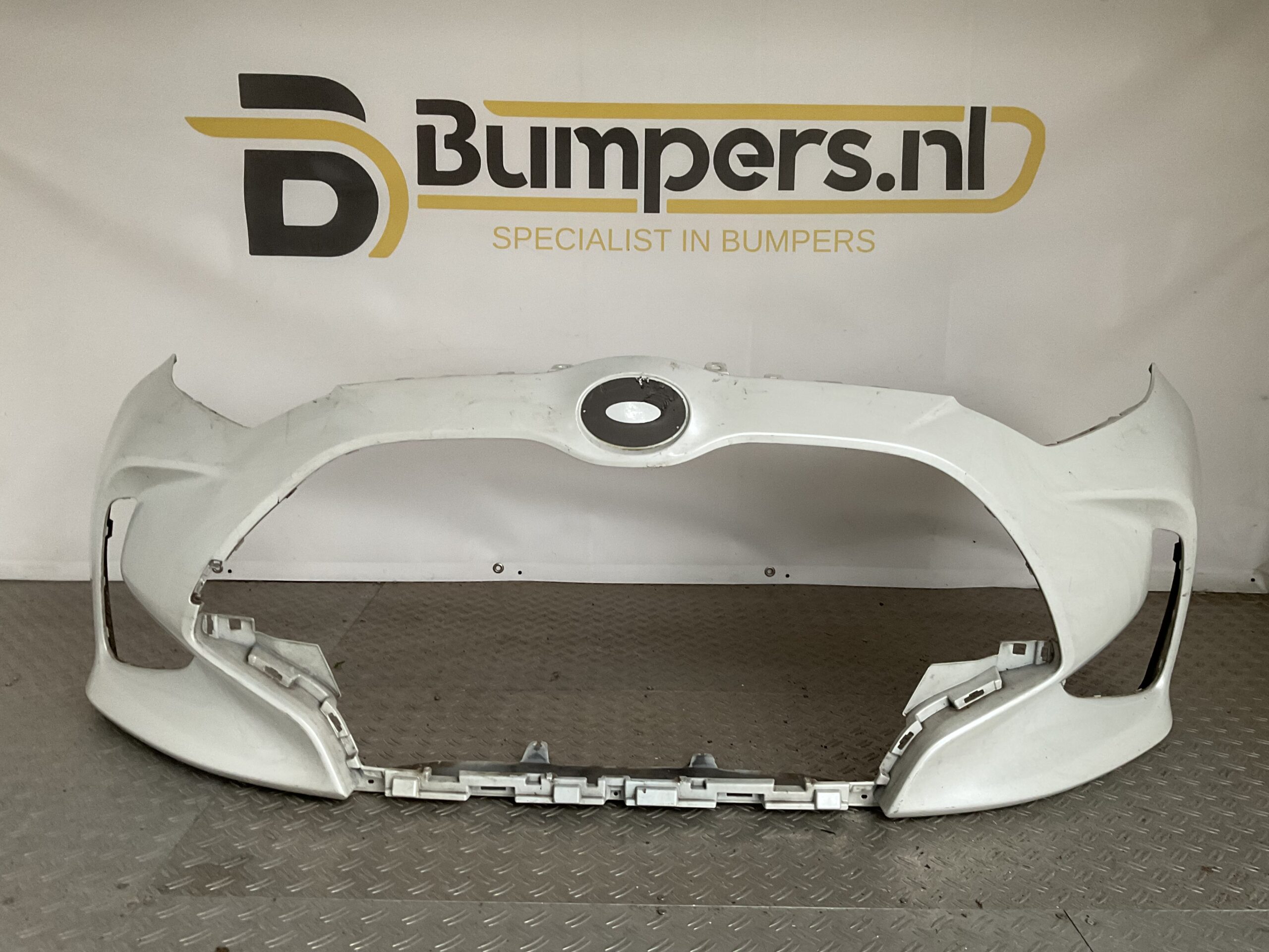 Bumper Toyota Yaris 19-23 52119-0DA00 Voorbumper D7-17616z
